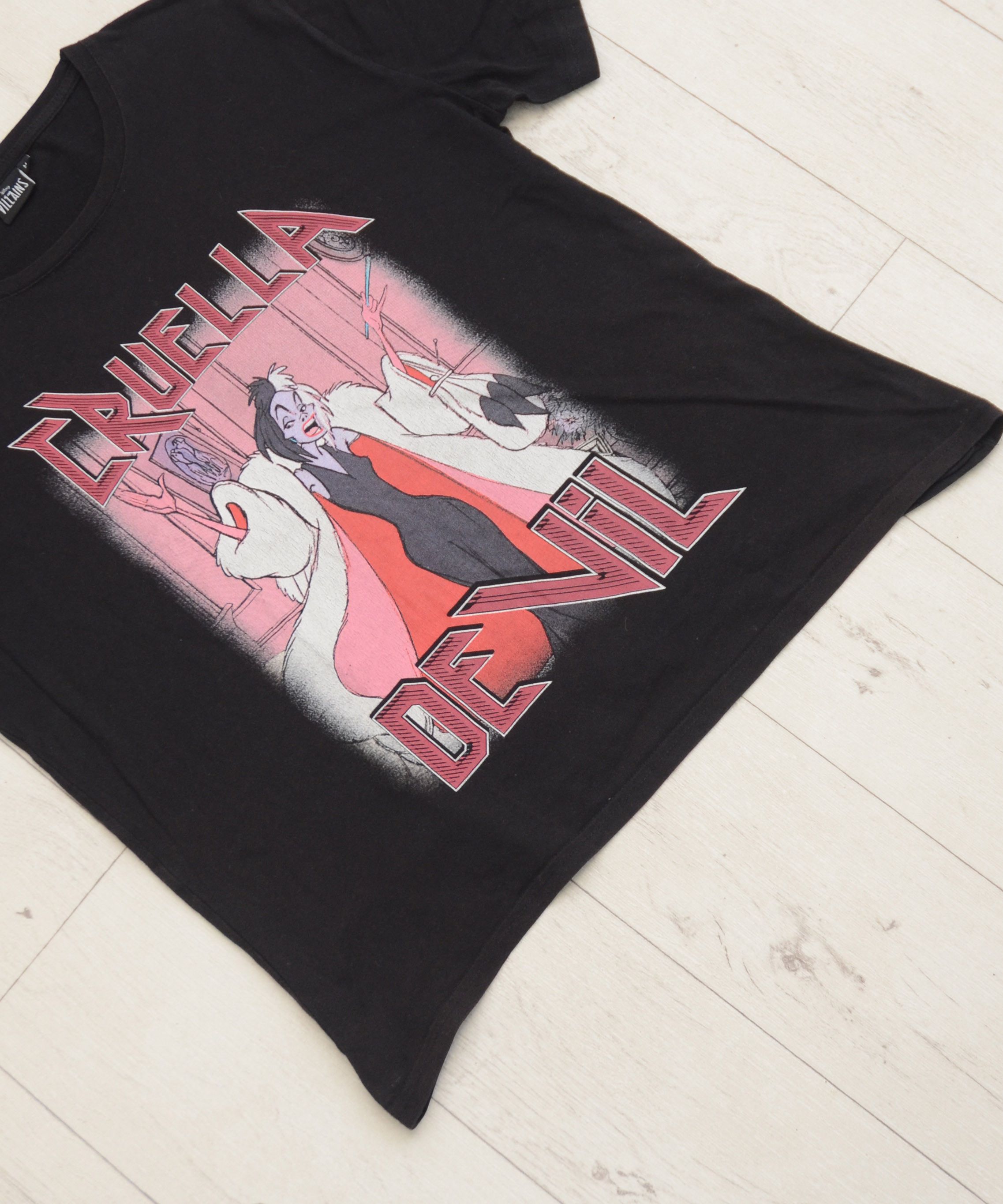 Disney × Vintage Vintage Cruella De Vil Disney Villains All Over Print sz M Size US M / EU 48-50 / 2 - 3 Thumbnail