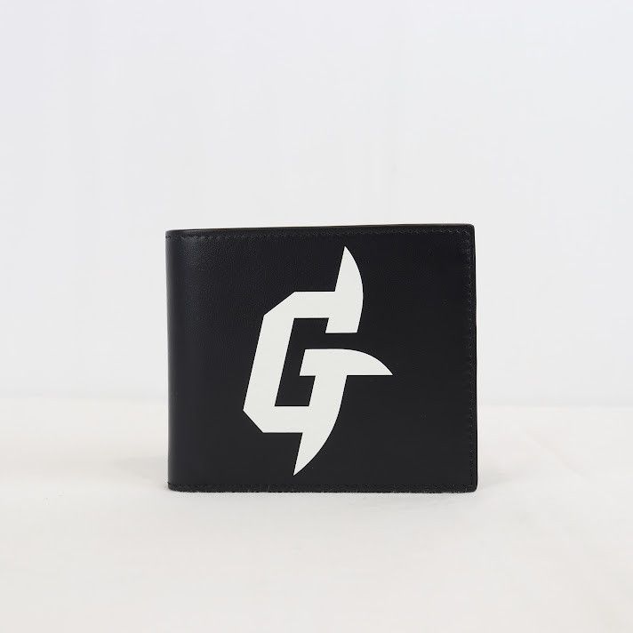 Givenchy o1rshd1 Bifold 8CC Wallet in Black Size ONE SIZE - 1 Thumbnail