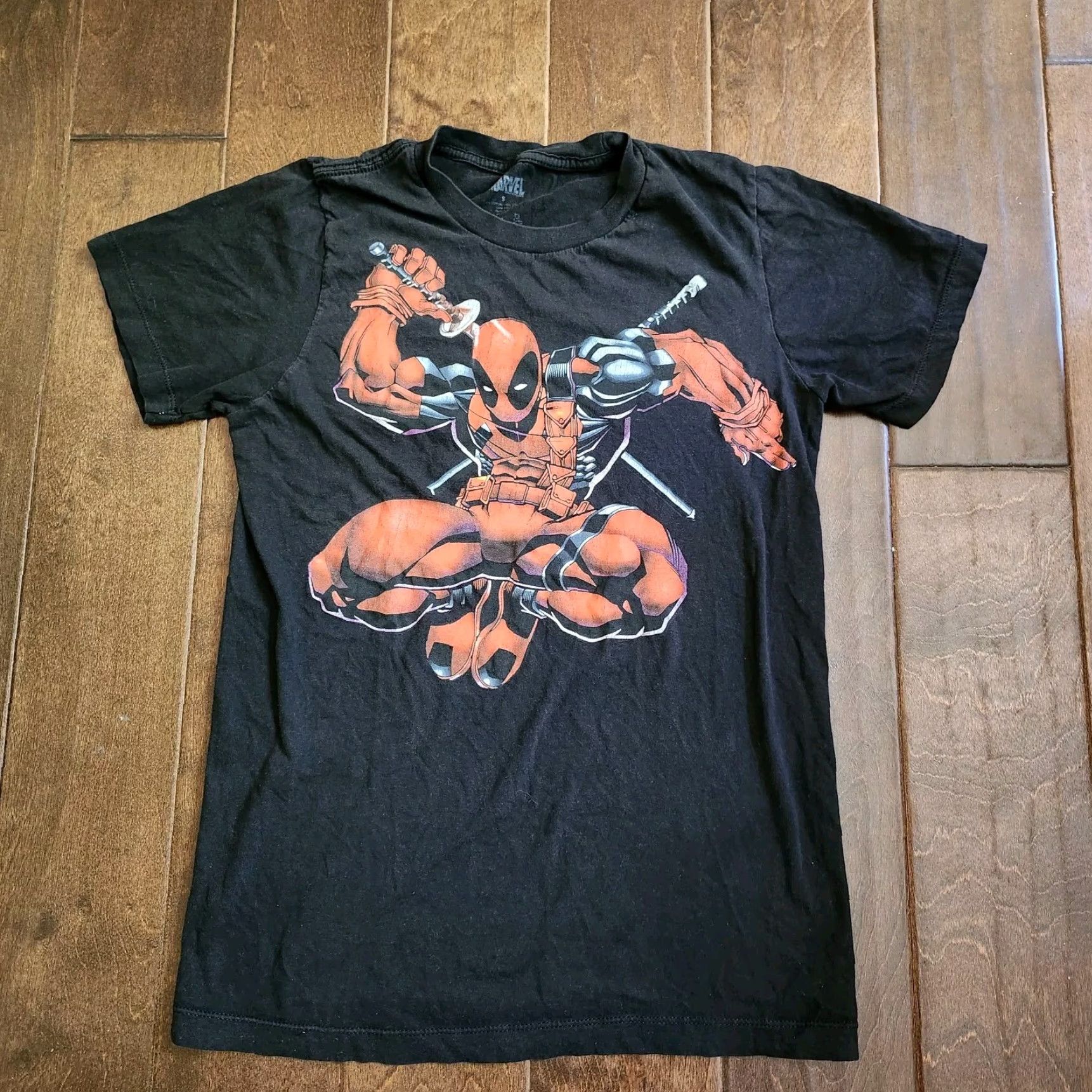 Mad Engine VINTAGE Mad Engine Marvel Deadpool Shirt Mens Small Black Cotton Graphic X-Men Tee Short Sleeve Crew Neck Size US S / EU 44-46 / 1 - 2 Thumbnail