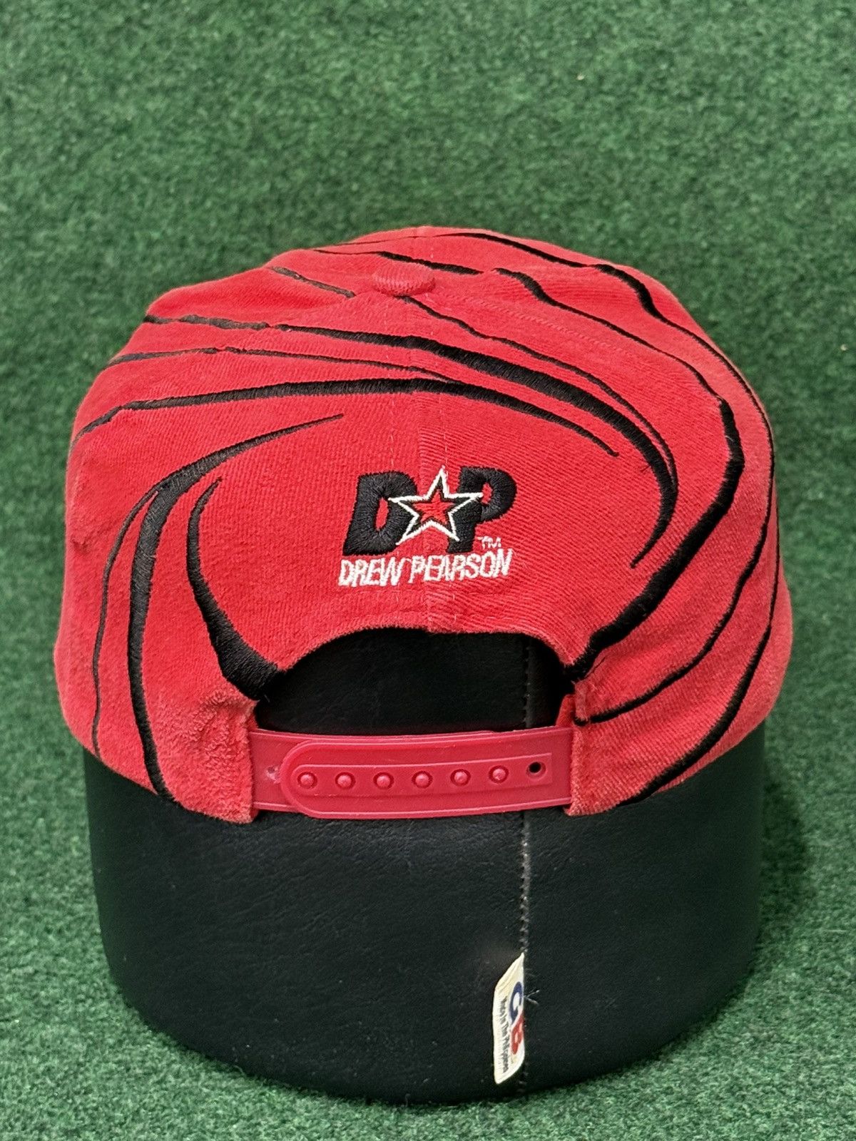 Drew Pearson Vintage Drew Pearson Chicago Bulls Swirl Snapback Hat Size ONE SIZE - 4 Thumbnail
