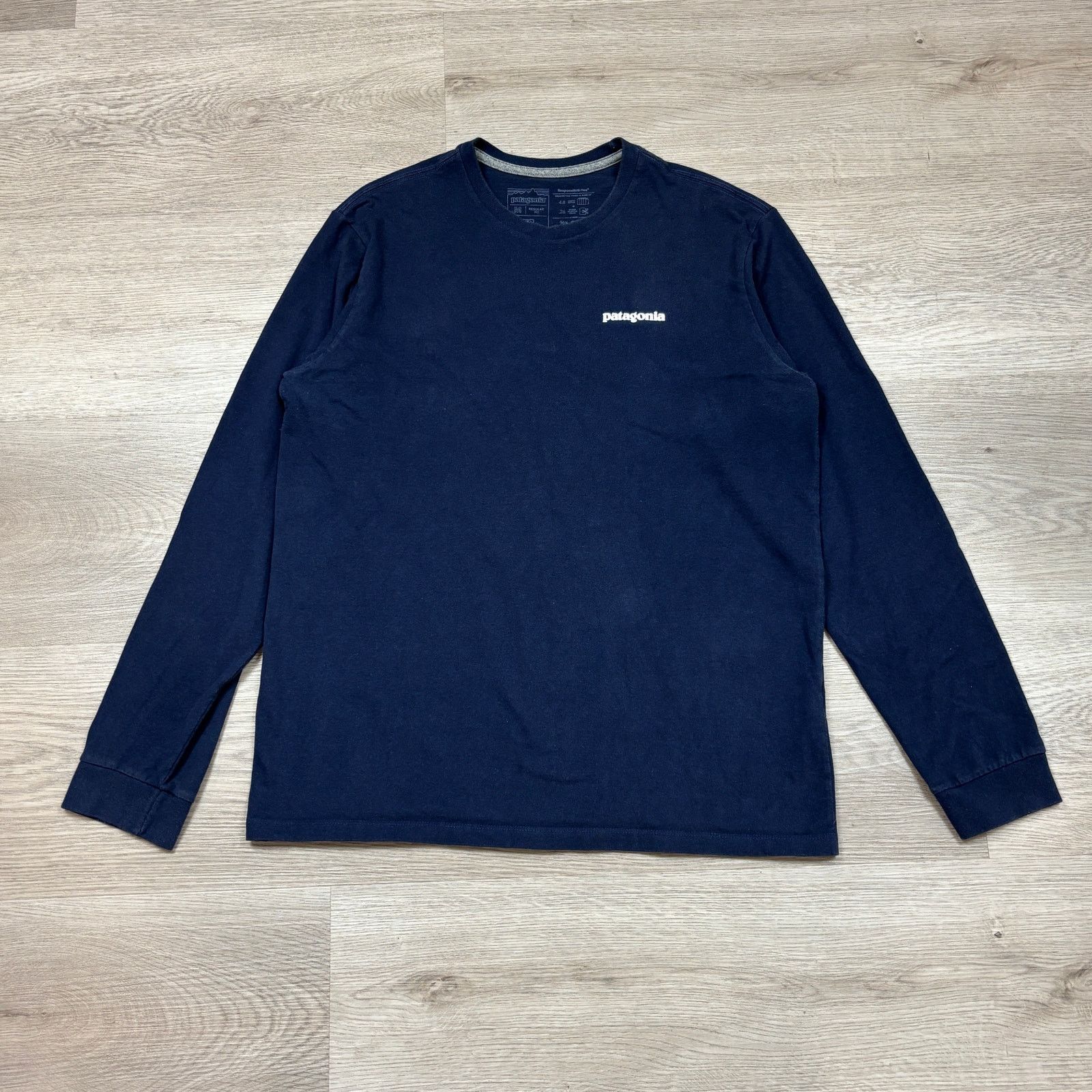 Patagonia Patagonia Long Sleeve P-6 Logo Responsibili-Tee Shirt Mens M Size US M / EU 48-50 / 2 - 2 Thumbnail