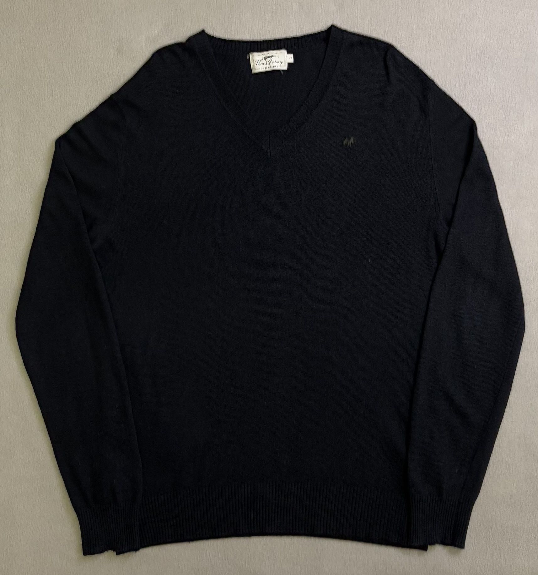 Burberry × Vintage Thomas Burberry Black V-neck sweater Cashmere size L Size US L / EU 52-54 / 3 - 5 Thumbnail