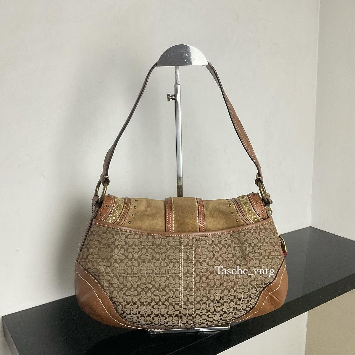 Coach Rare Coach studded shoulder soho bag Size ONE SIZE - 4 Thumbnail