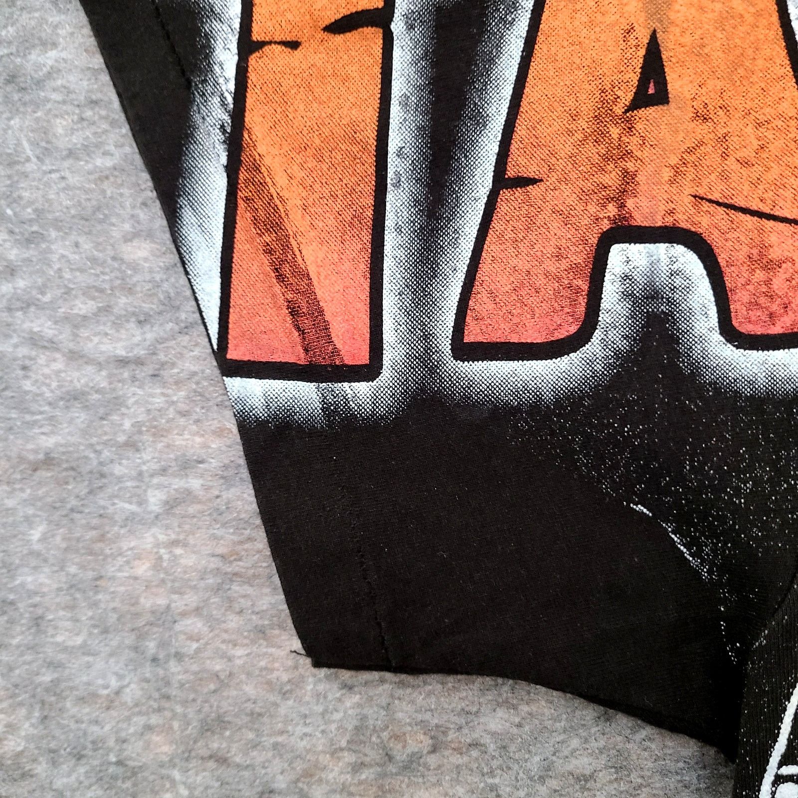 Other New Taz AOP Shirt Mens Large Double Sided Wanted Taz Retro Size US L / EU 52-54 / 3 - 3 Thumbnail