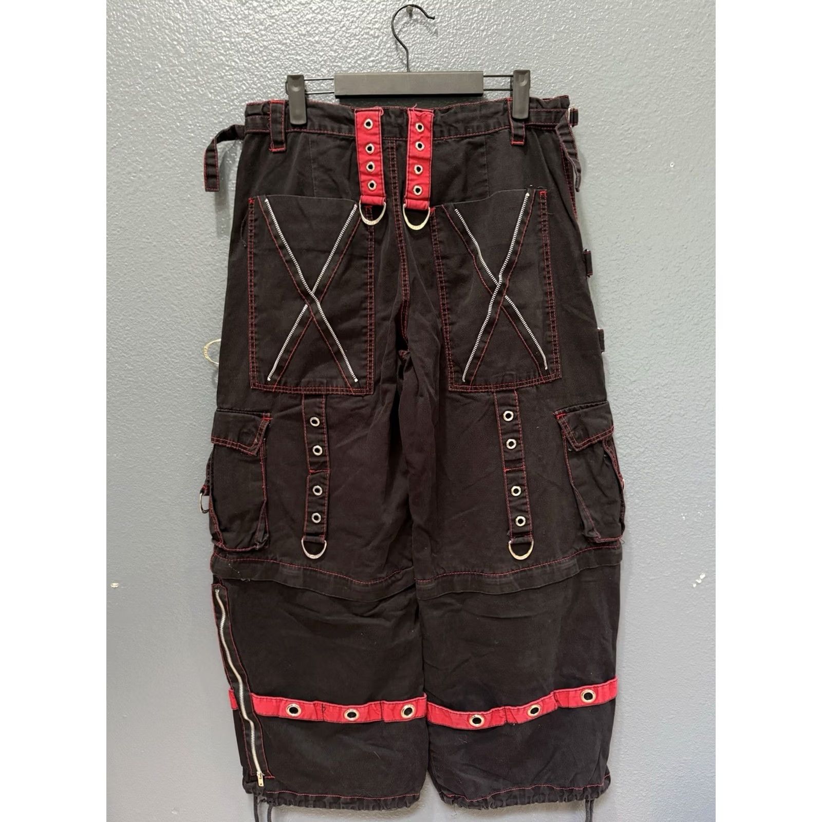 Tripp NYC VINTAGE Tripp NYC Men’s Cargo Pants Denim Black Size M Inseam 30in 39in Length Size US 31 - 6 Thumbnail