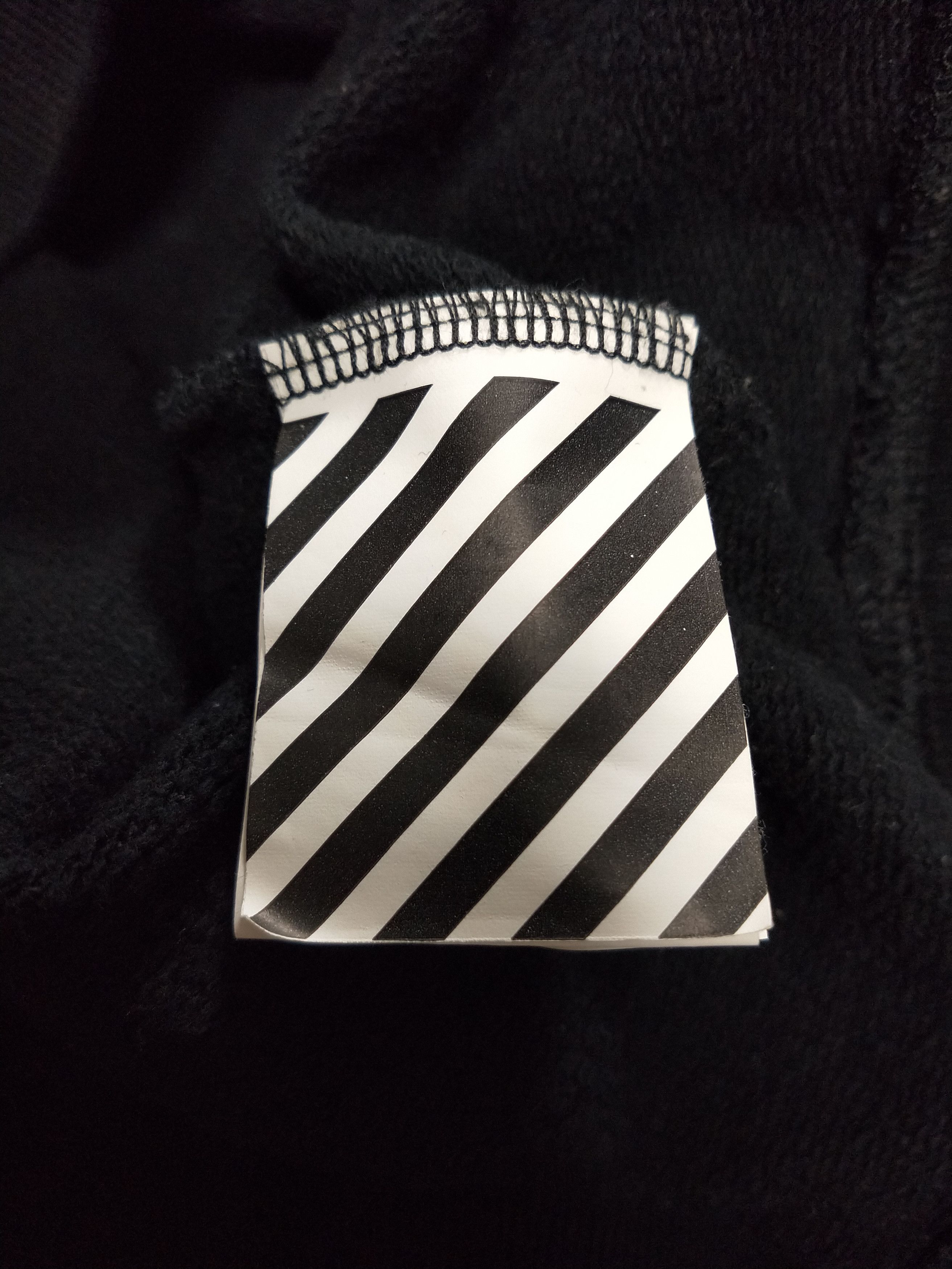 Off-White Gold Tape Arrow Sweatshirt Size US S / EU 44-46 / 1 - 5 Thumbnail