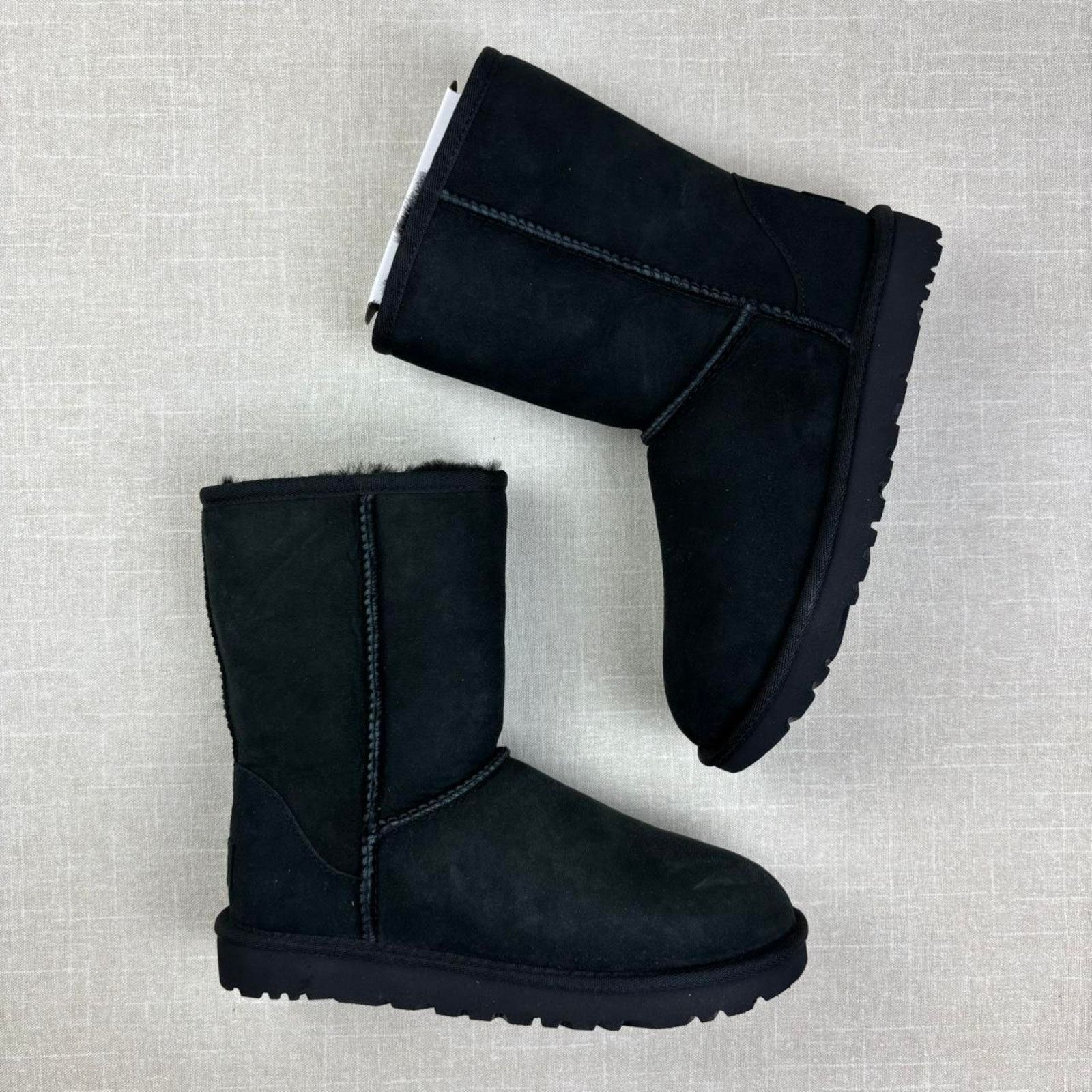 Ugg 🏴‍☠️ 2022 UGG Classic Short II Boot “Black” 5W Size US 9 / IT 39 - 2 Thumbnail