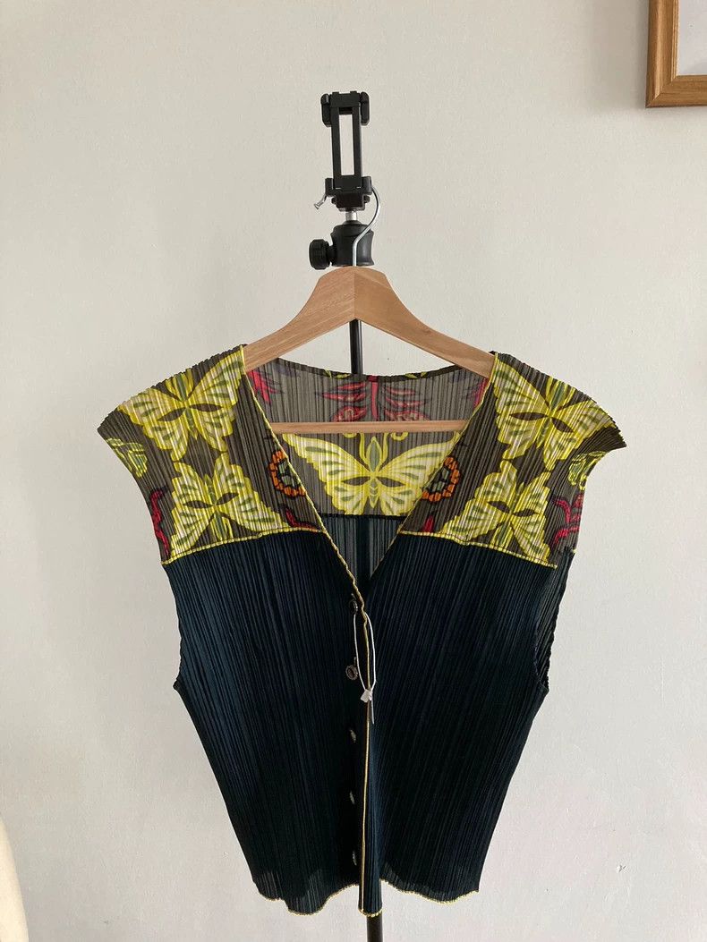 Issey Miyake Issey Miyake size:3 Multicolored pleated vest Size XS / US 0-2 / IT 36-38 - 1 Thumbnail