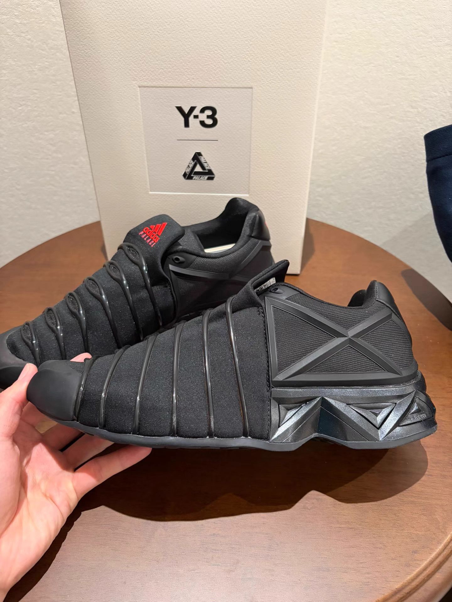 Y-3 Y-3 × PALACE Collaborative Low-Top Casual Sneakers K8 Size US 9 / EU 42 - 2 Thumbnail