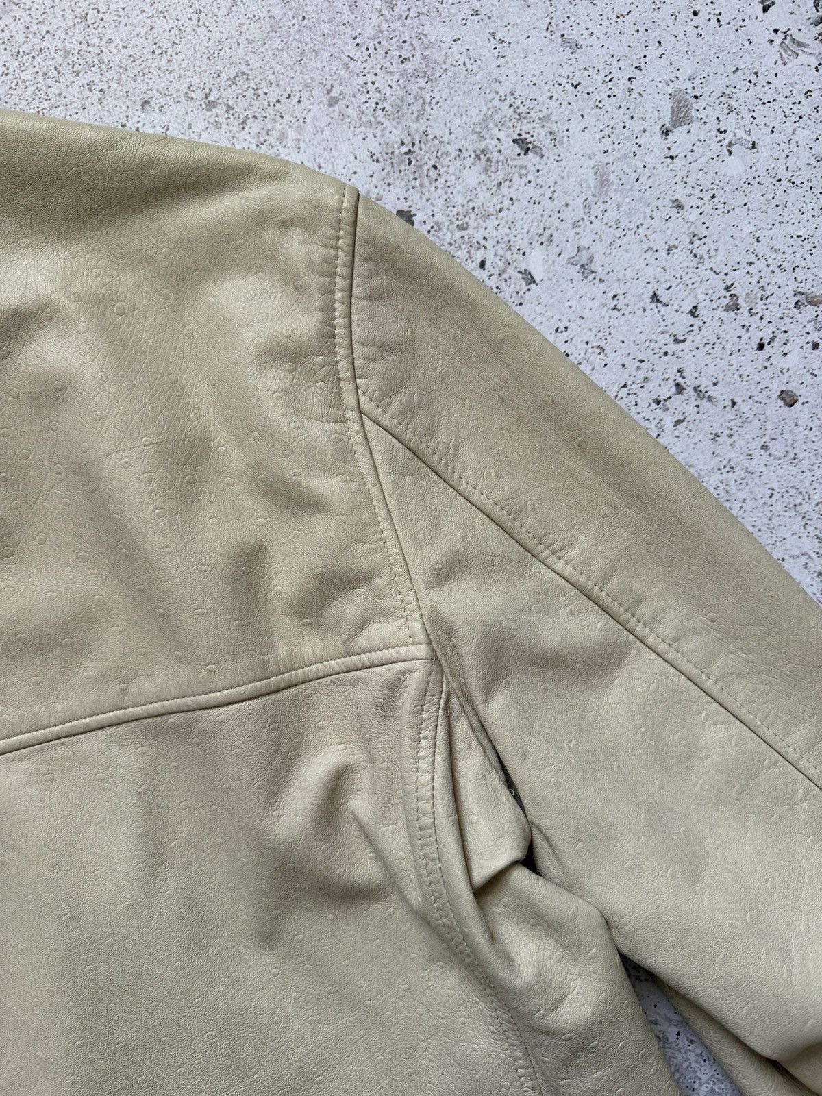 Versace Vintage 90s Versace classic v2 ostrich leather jacket Size US M / EU 48-50 / 2 - 16 Thumbnail