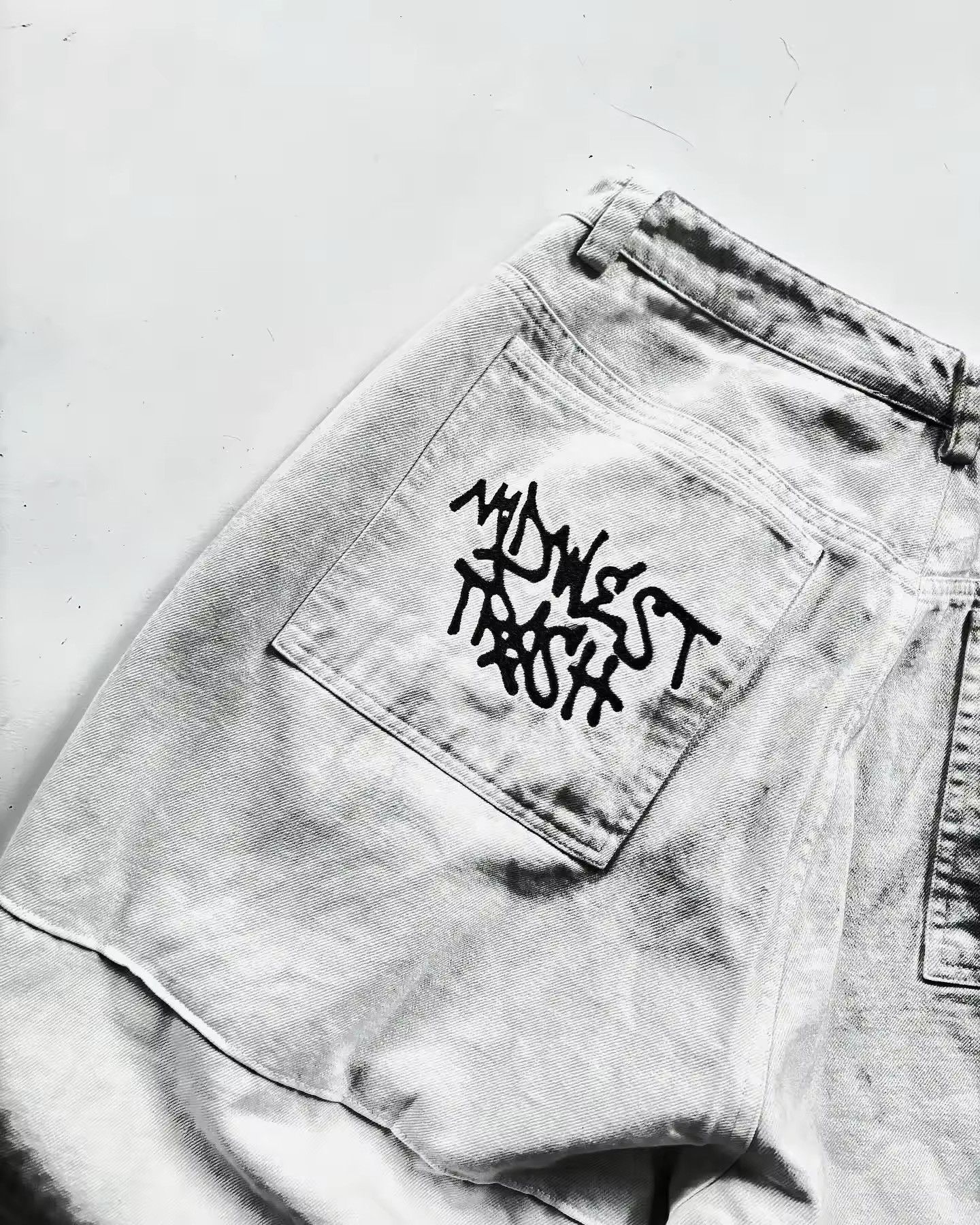 Japanese Brand × Jean vintage oversize washed ripped jeans Size US 28 / EU 44 - 4 Thumbnail