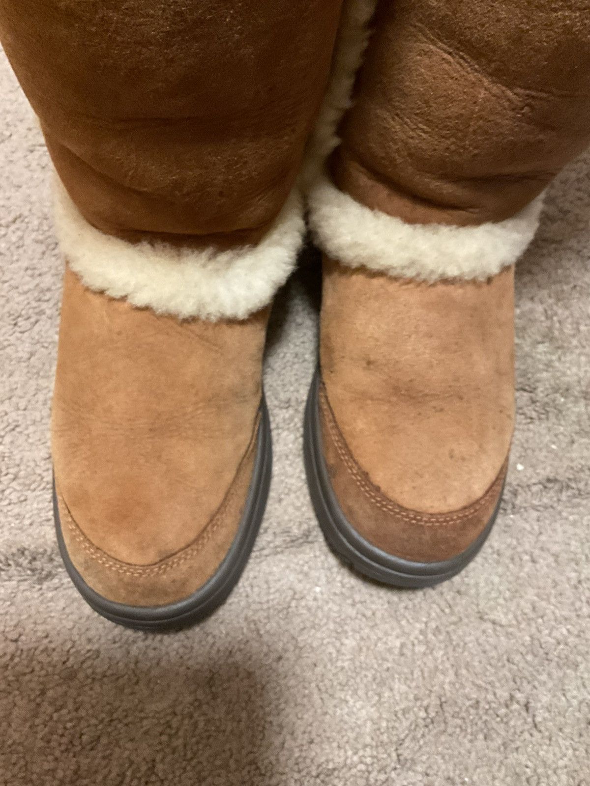 Ugg UGG Tall Sunburst in Chestnut Size 8 Size US 8 / IT 38 - 2 Thumbnail