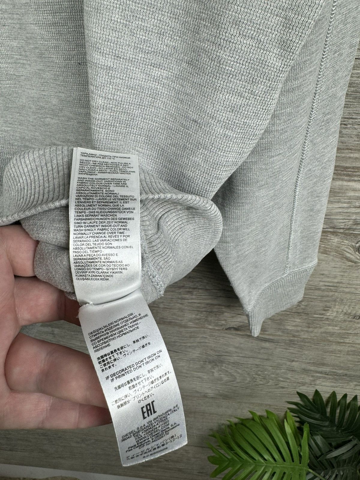 Diesel Diesel Sweater Hoodie Y2K Drill style size S Size US S / EU 44-46 / 1 - 7 Thumbnail