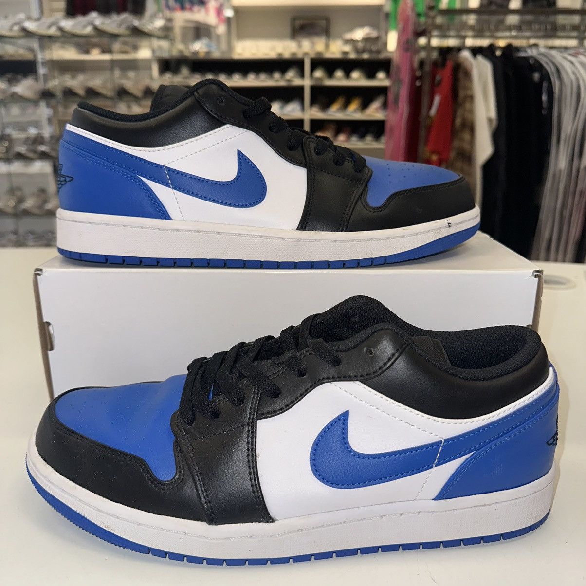 Jordan Brand Size 10 - Nike Air Jordan 1 Low Royal Toe 553558-140 Size US 10 / EU 43 - 1 Thumbnail