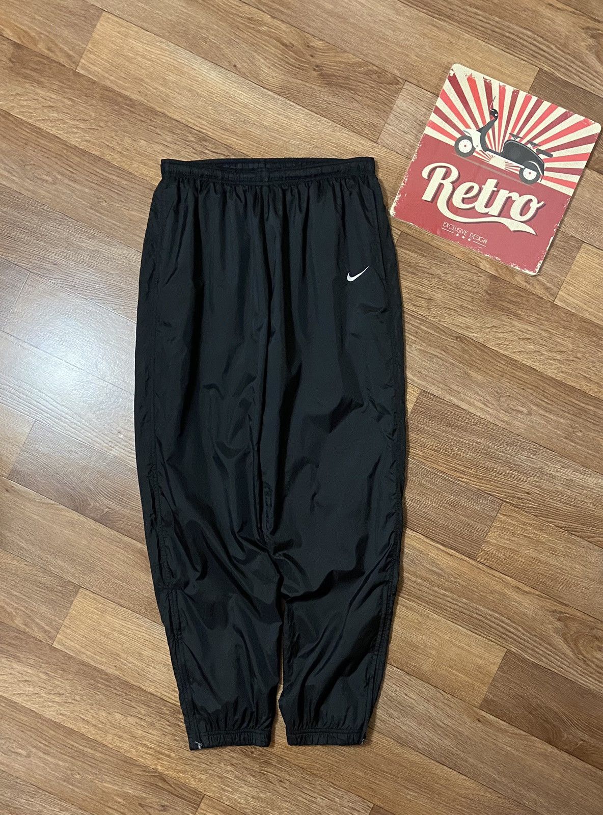 Nike Vintage Nike Embroidered Logo Outdoor Pants Size US 34 / EU 50 - 2 Thumbnail