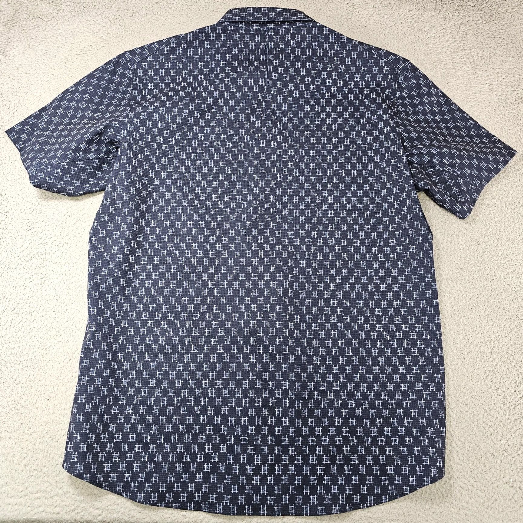 Lululemon Lululemon Shirt Mens Large Blue Geometric Short Sleeve Button Up Athletic Size US L / EU 52-54 / 3 - 5 Thumbnail