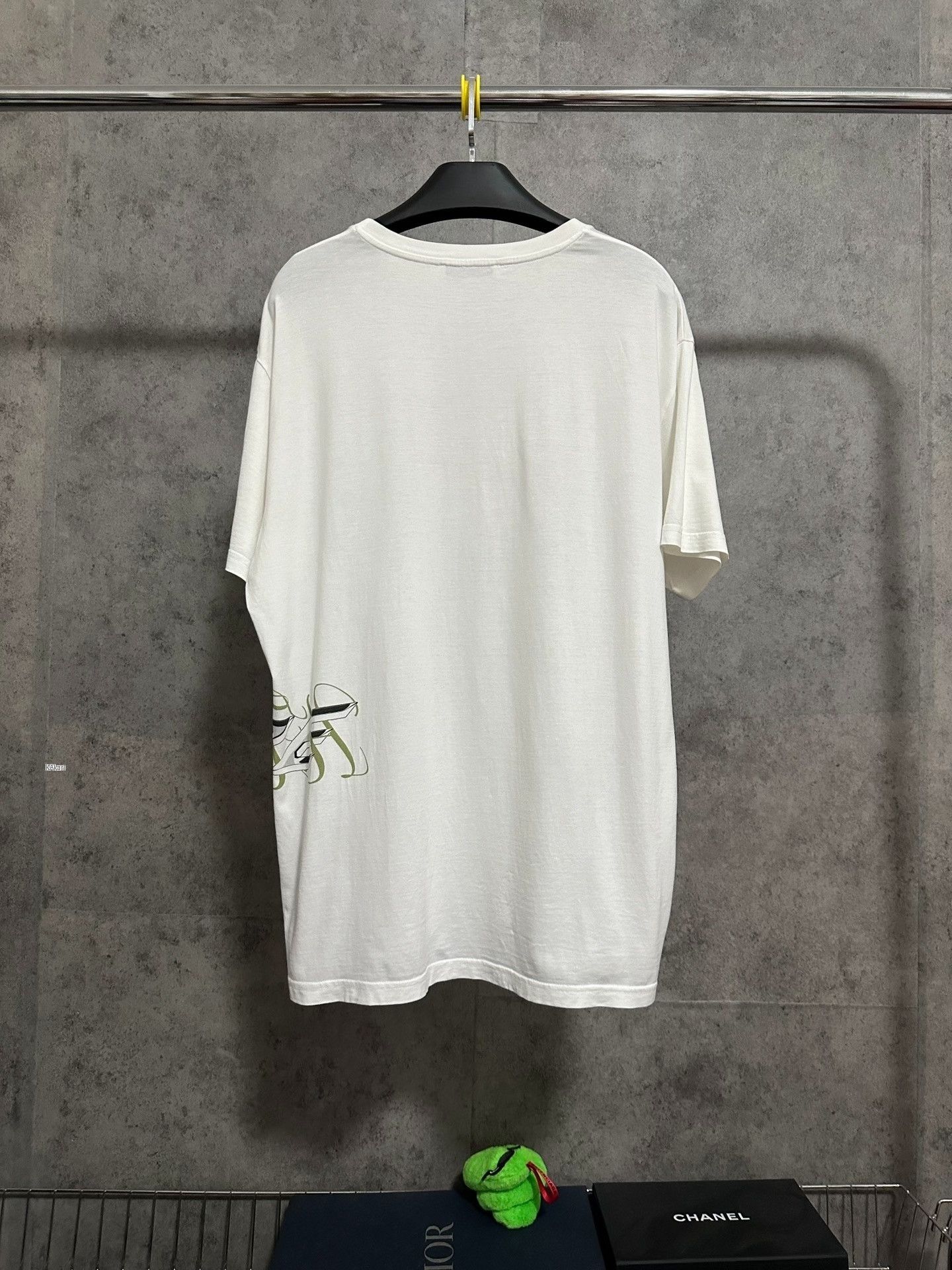 Givenchy Givenchy Floral Print Logo Short Sleeve T-shirt Size US M / EU 48-50 / 2 - 4 Thumbnail