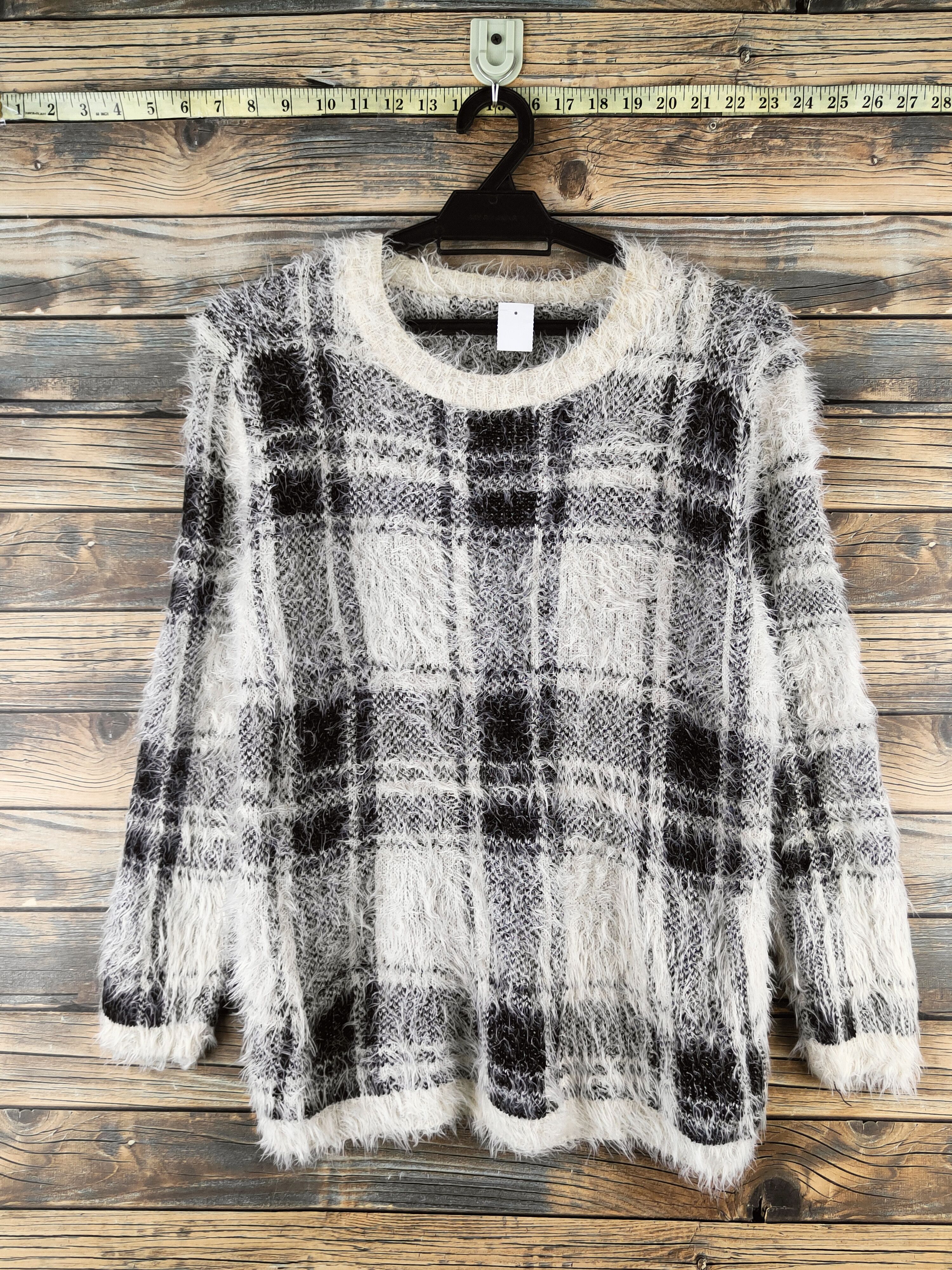 Japanese Brand DL Japanese Brand Black White Fur Mohair Knitwear #46-983 Size S / US 4 / IT 40 - 1 Thumbnail
