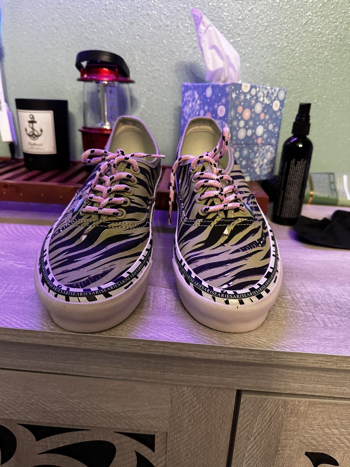 Aries × Vans Vans Black & Green Aries Edition Zebra Authentic LX Sneakers Size US 7 / EU 40 - 5 Thumbnail