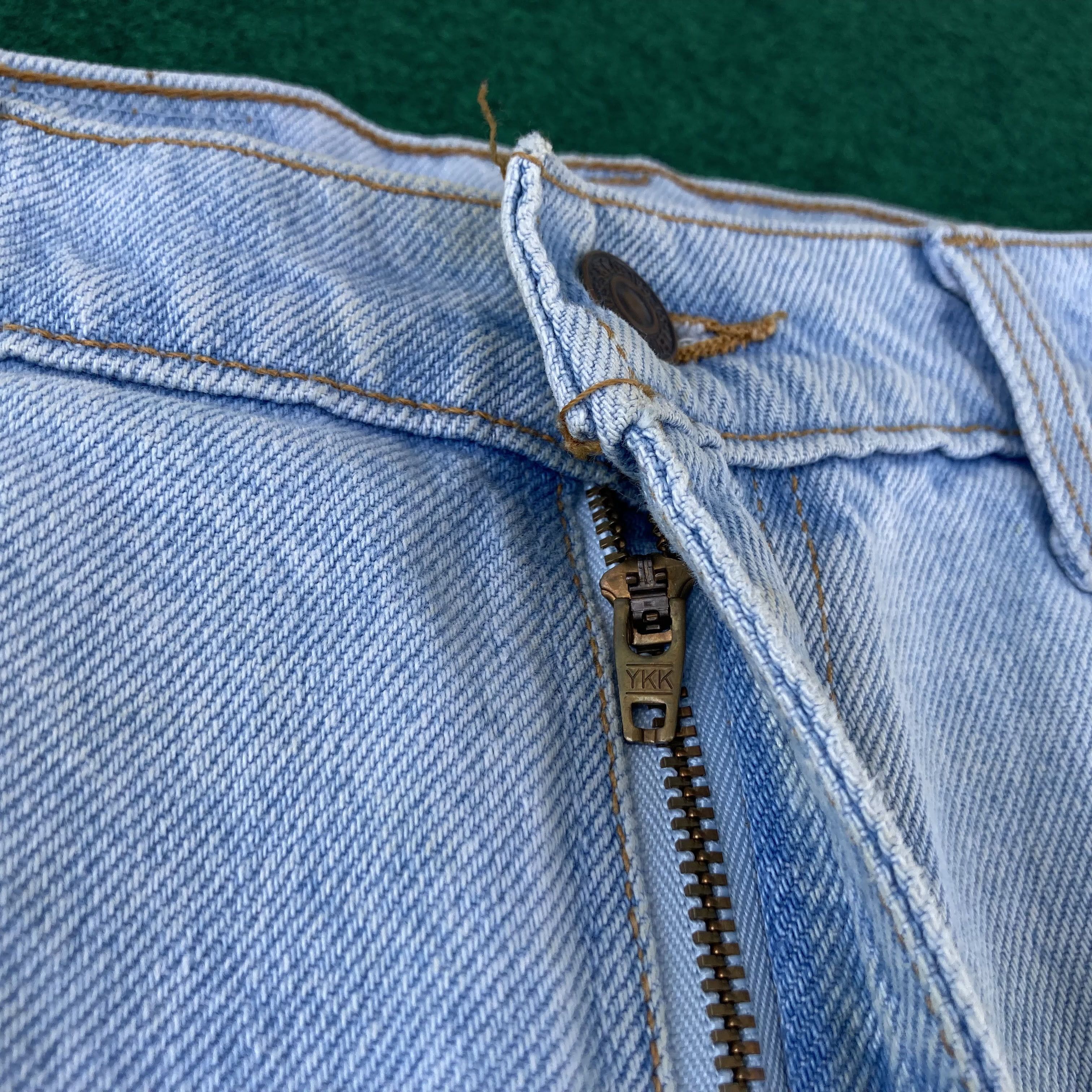 Levi's × Vintage Vtg Levis 560 Loose Fit Straight Leg 90s Jeans Size US 31 - 4 Thumbnail