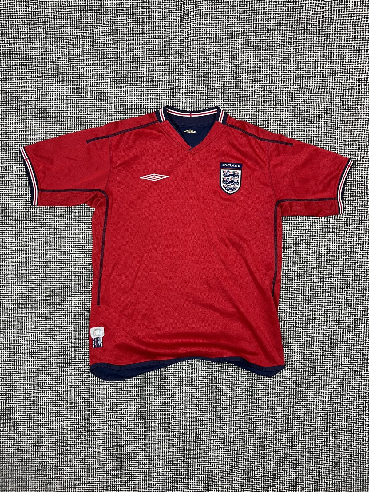 Umbro 2004 reversible umbro England national team soccer jersey Size US L / EU 52-54 / 3 - 2 Thumbnail
