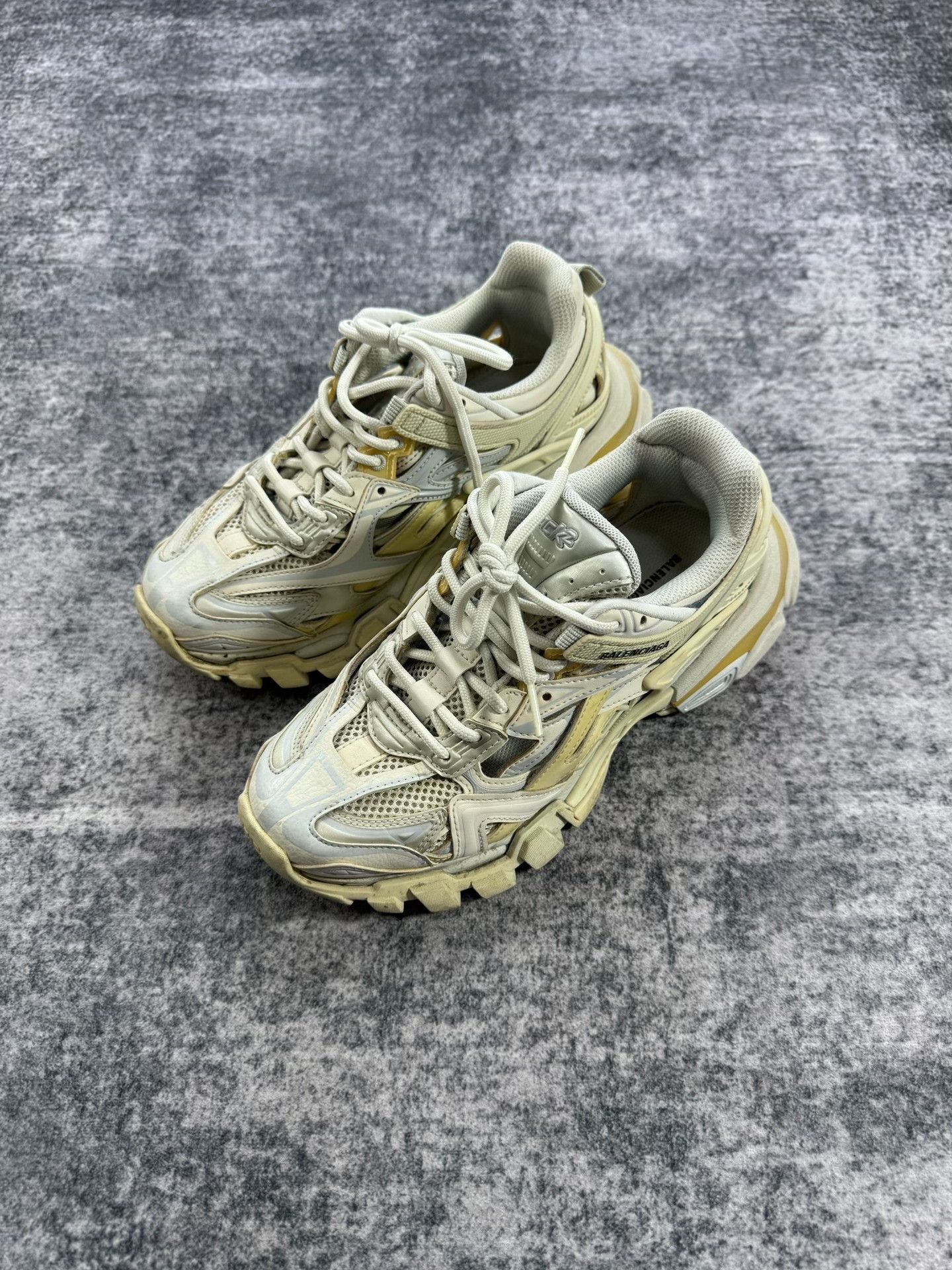 Balenciaga Balenciaga Track 2.0 Dad Shoes Size US 6 / IT 36 - 1 Thumbnail
