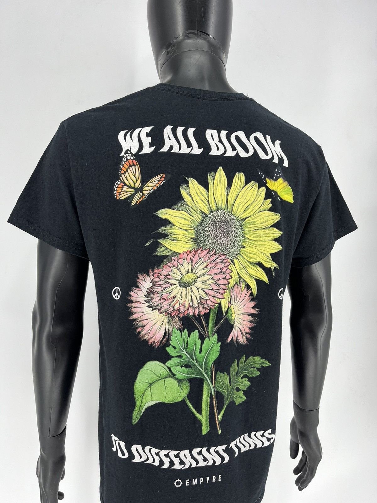 Empyre × Vintage EMPYRE T-Shirt Mens Sz L Black Sunflower WE ALL BLOOM Size US L / EU 52-54 / 3 - 11 Thumbnail