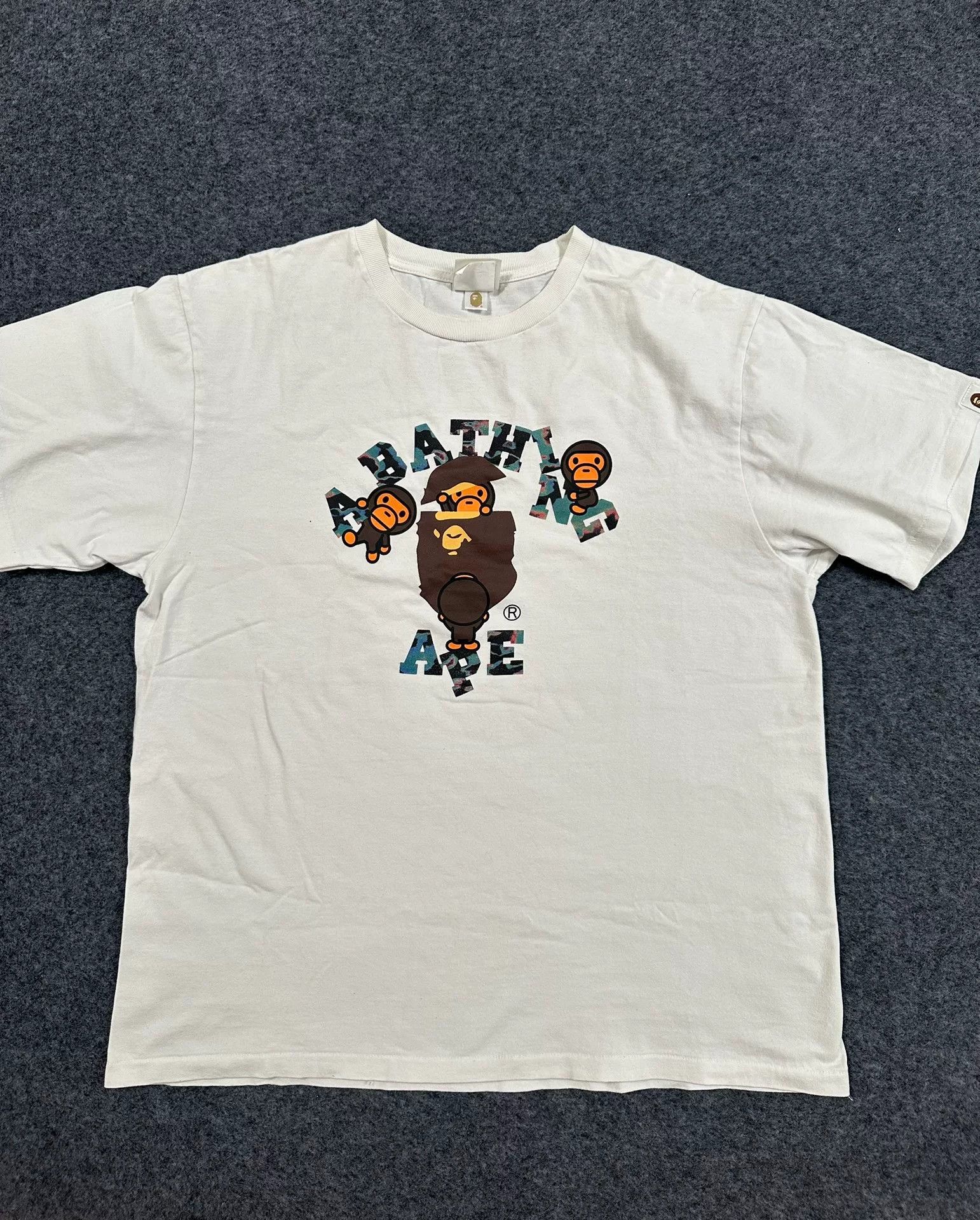 Bape Bape I O Multi Shark T-Shirt Casual Size US XL / EU 56 / 4 - 1 Thumbnail