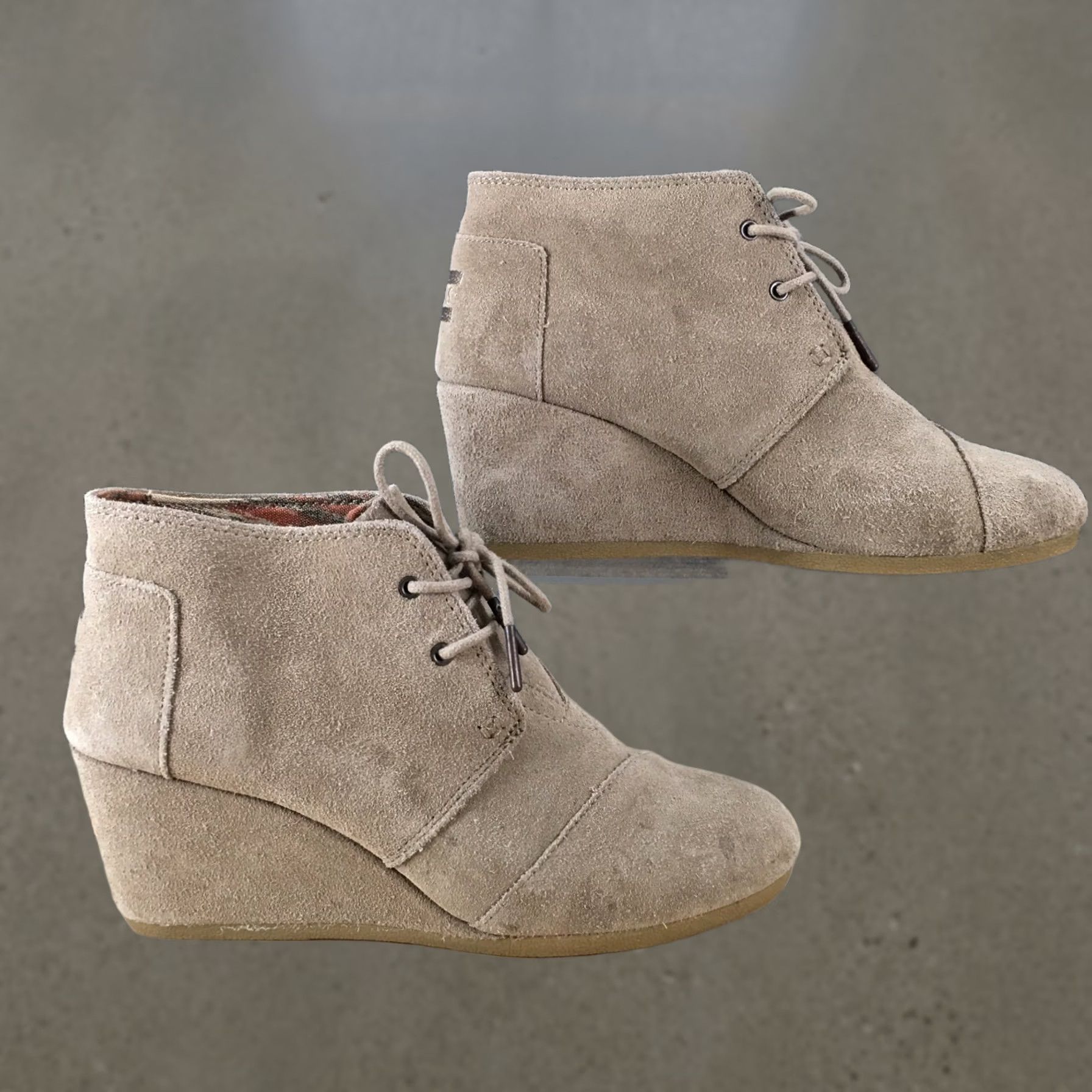 Toms TOMS Boots Womens 9 Desert Chukka Beige Wedge Heel Lace Up Casual Low Top 300415 Size M / US 6-8 / IT 42-44 - 1 Thumbnail