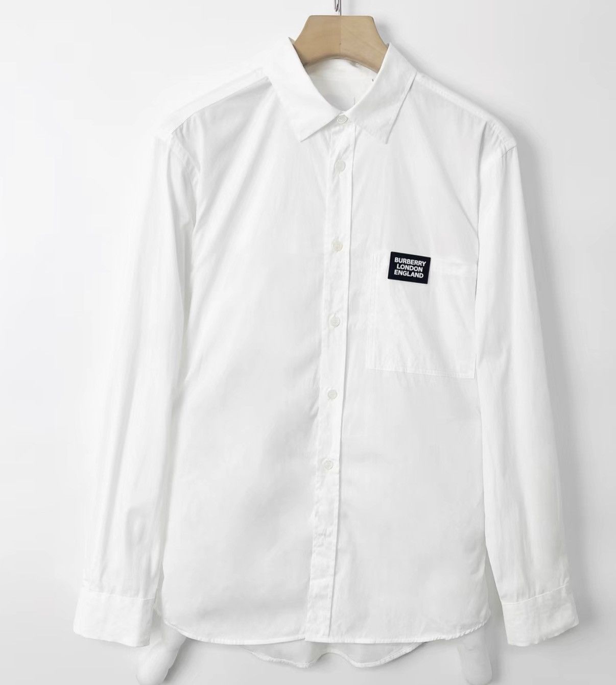 Burberry Burberry Logo Patch Single-Breasted Long Sleeve Shirt K12 Size US M / EU 48-50 / 2 - 1 Thumbnail