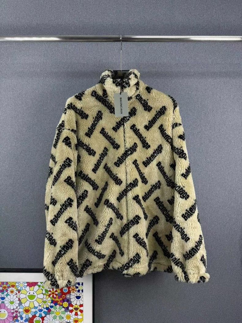 Balenciaga Balenciaga size 34 Bullet screen full of LOGO lambskin tedd Size US S / EU 44-46 / 1 - 1 Thumbnail