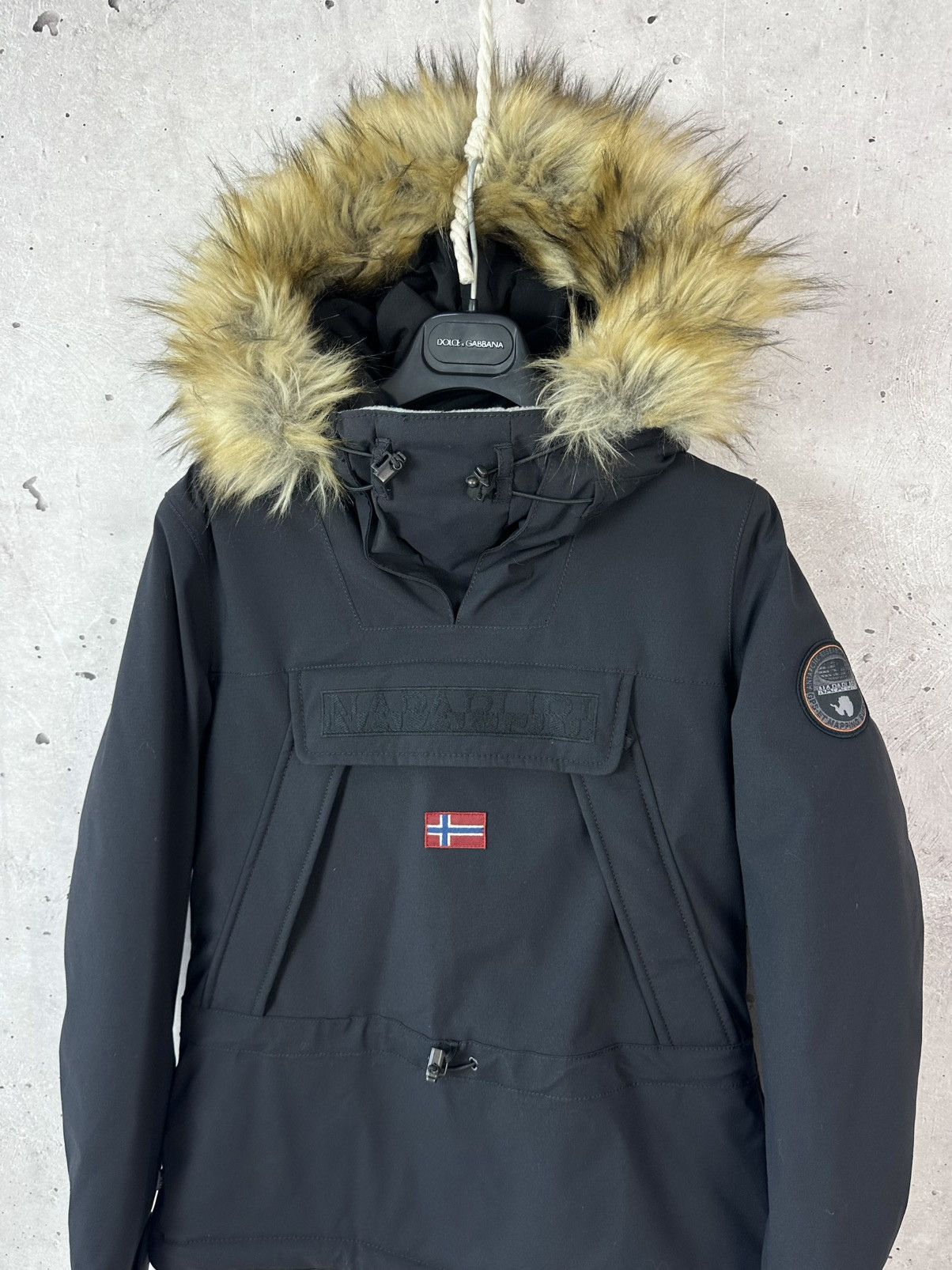 Napapijri Napapijri Skidoo Taped Seams Black Winter Women’s Anorak Size S / US 4 / IT 40 - 2 Thumbnail
