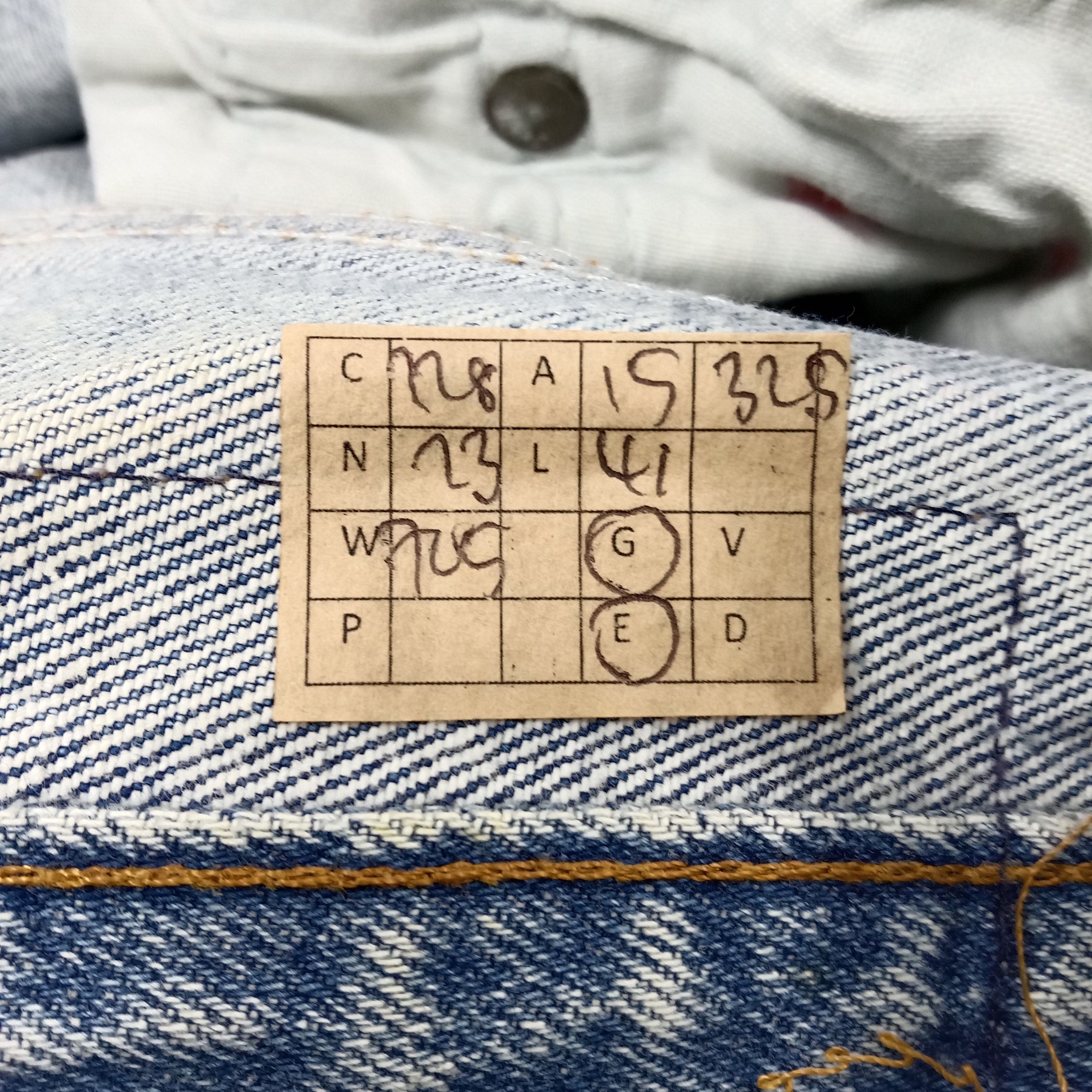 Levi's Levi's 501 Distressed Style Denim Jeans C228N23 Size US 30 / EU 46 - 17 Thumbnail