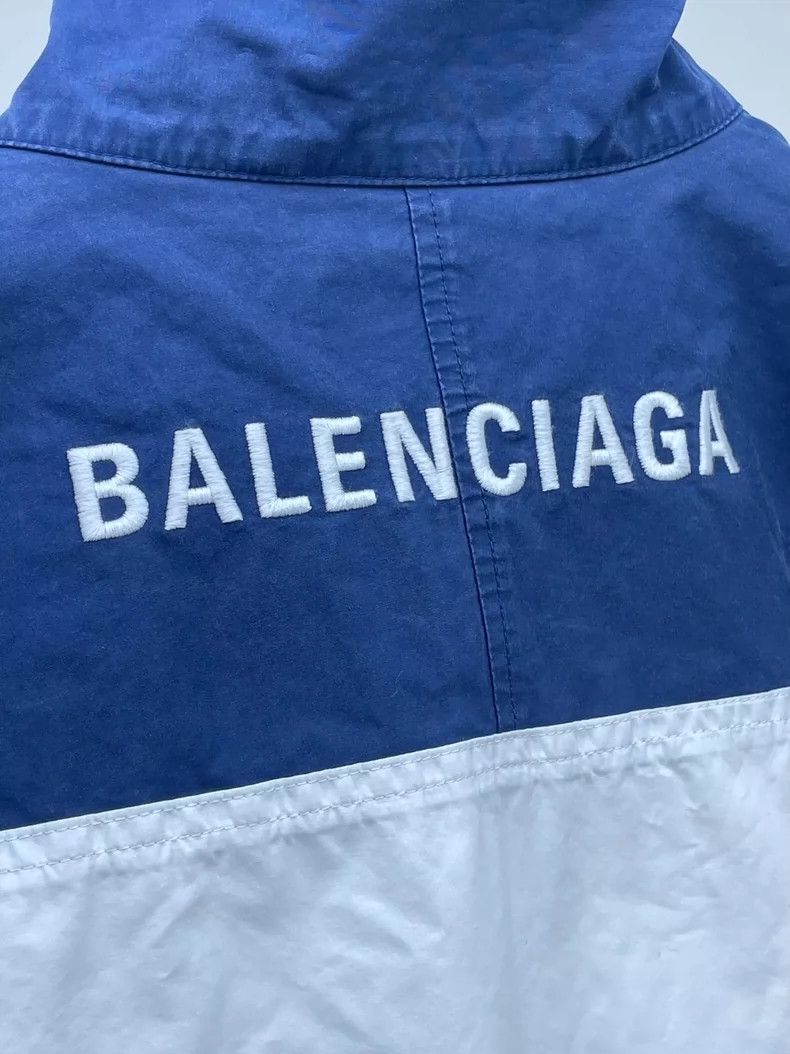 Balenciaga Balenciaga Blue and white embroidered monogram assault jac Size US S / EU 44-46 / 1 - 2 Thumbnail