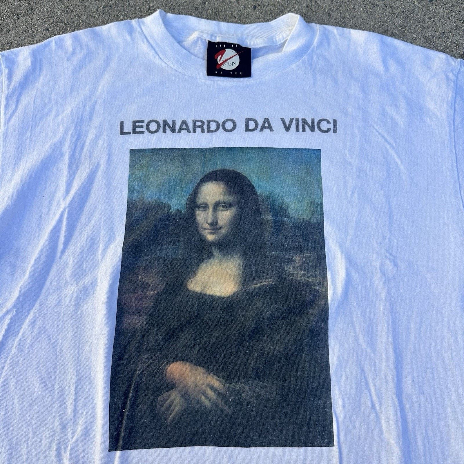 Vintage Vintage 90s Leonardo Da Vinci Mona Lisa Art Tee T-Shirt XL Size US XL / EU 56 / 4 - 1 Thumbnail