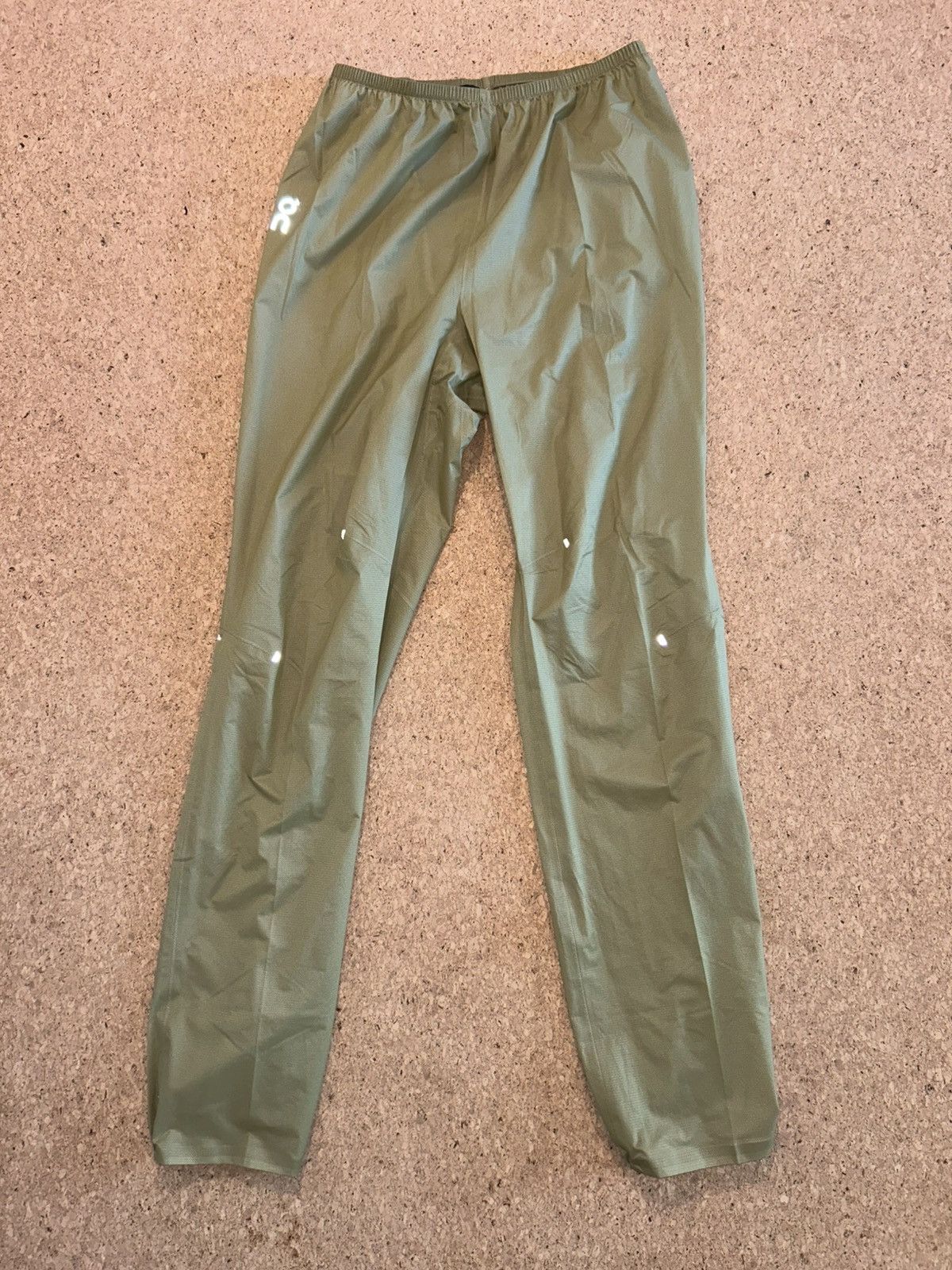 On On Running Ultra Rain Pants - Size Large Size US 33 - 2 Thumbnail