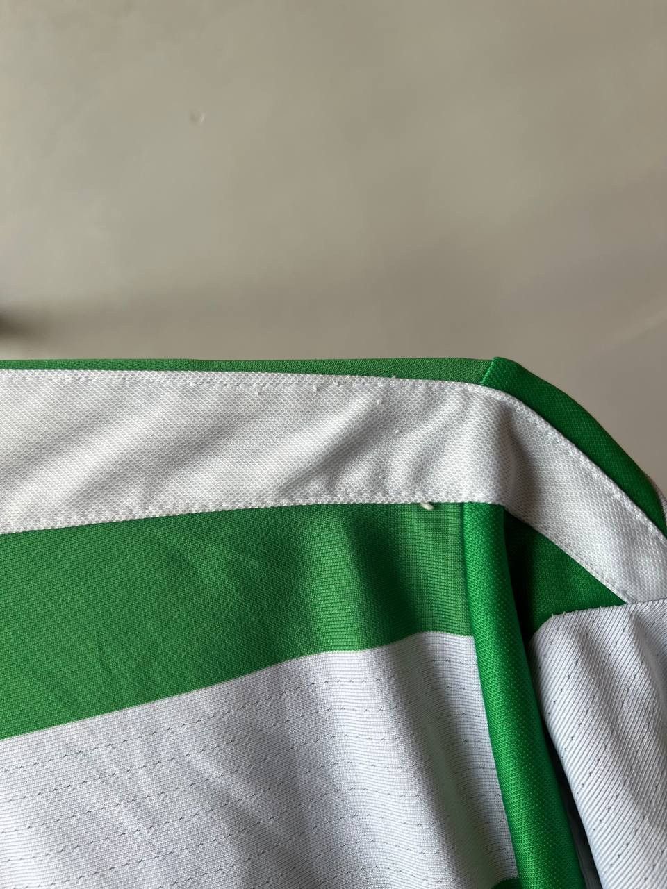 Umbro 2004/05 CELTIC FC HOME SOCCER JERSEY FOOTBALL SHIRT UMBRO M Size US M / EU 48-50 / 2 - 16 Thumbnail
