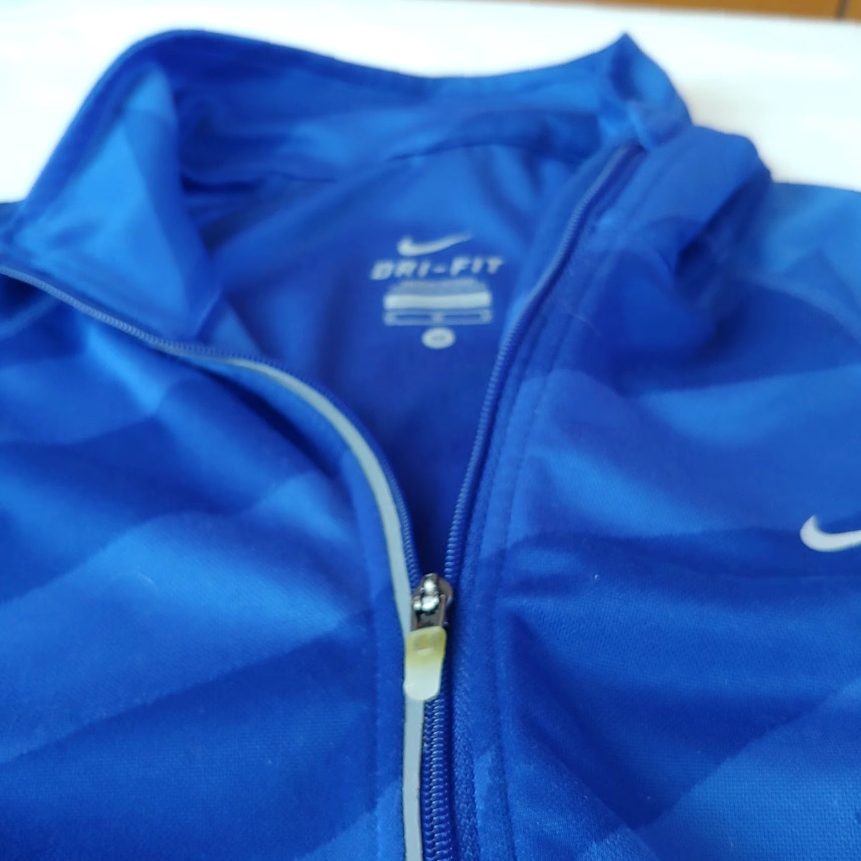 Nike Nike Dri-Fit Shirt Long Sleeve Medium Blue Geometric Athletic Pullover Women Size M / US 6-8 / IT 42-44 - 3 Thumbnail