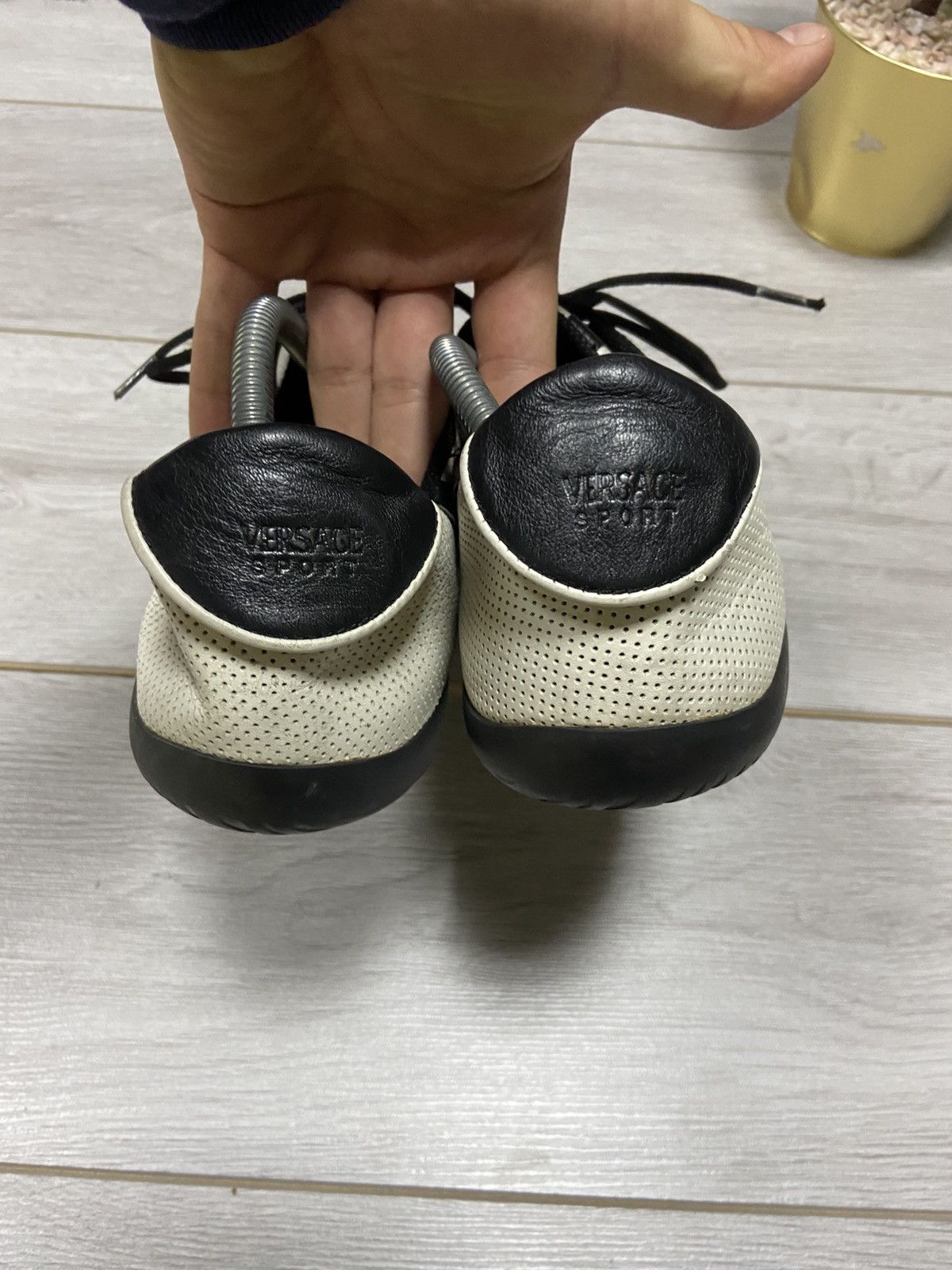 Versace Versace sneakers shoes leather Size US 11 / EU 44 - 9 Thumbnail