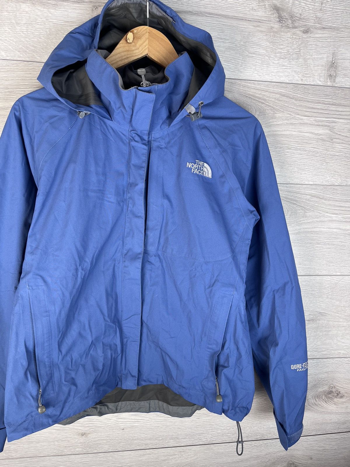The North Face Women's outdoor jacket The North Face size M gore-Tex Size M / US 6-8 / IT 42-44 - 4 Thumbnail