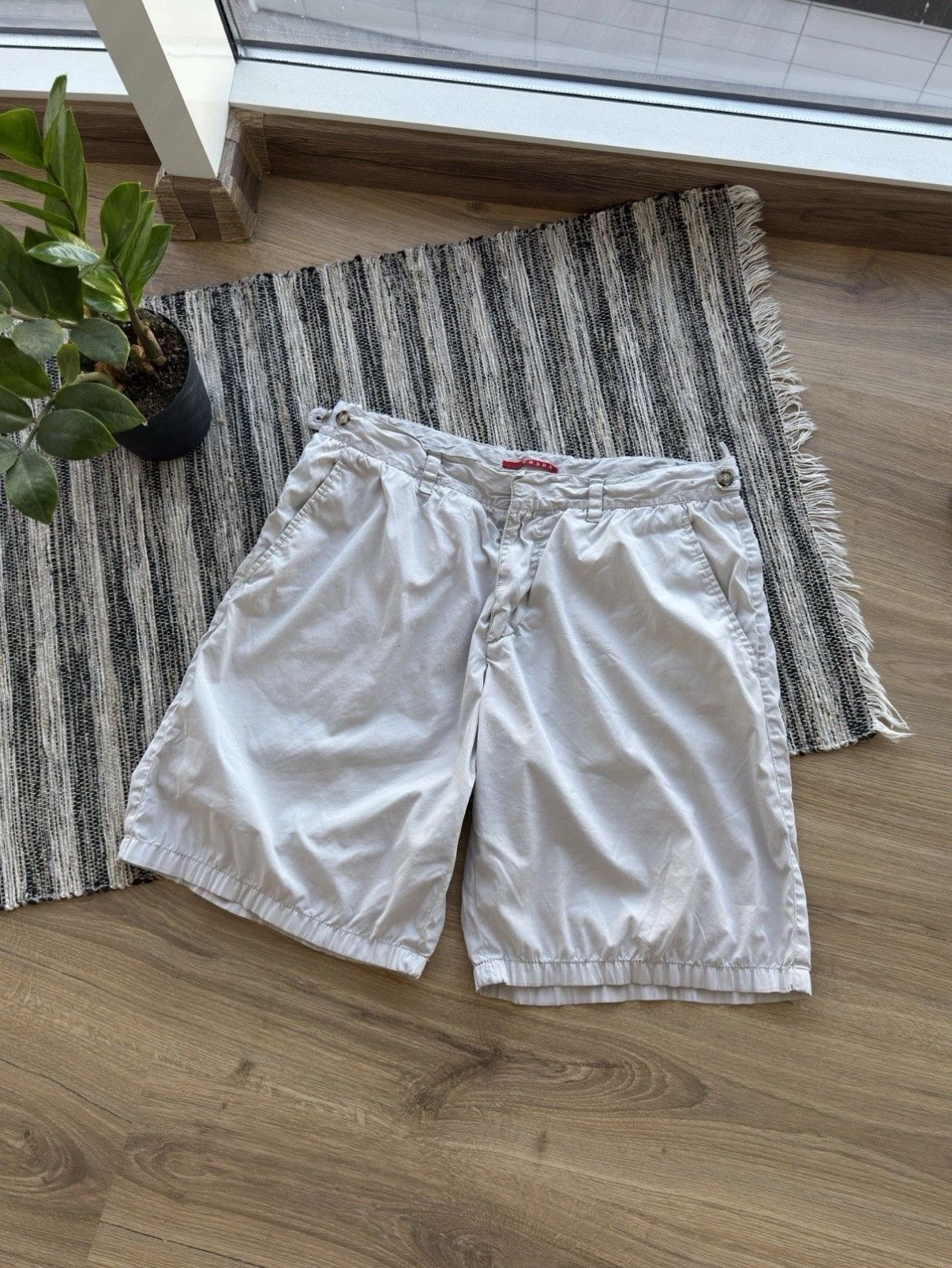Prada Vintage Nylon Cargo 90s White Shorts Size 50 ( M ) Men