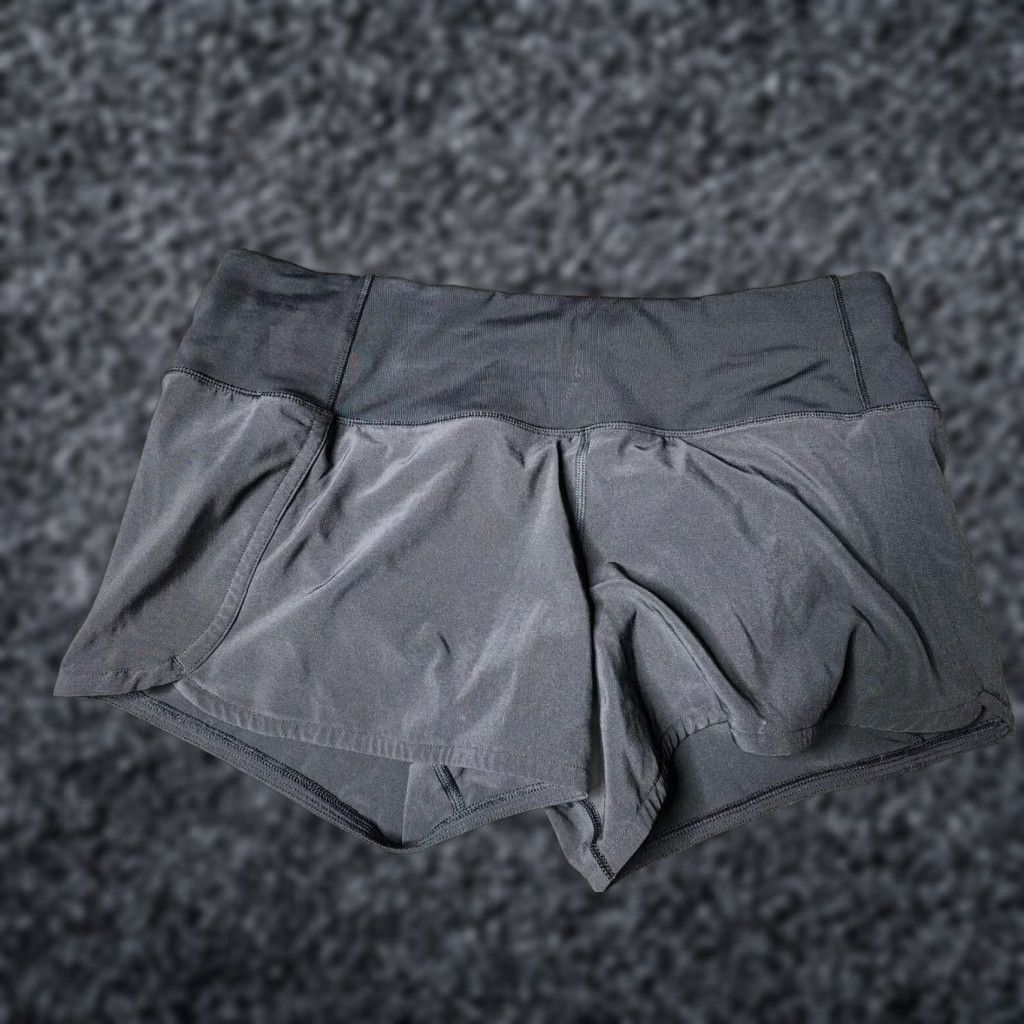 Lululemon Vintage Lululemon Women's 6 Run Times Shorts 4" Black Athletic Activewear Size 28" / US 6 / IT 42 - 1 Thumbnail