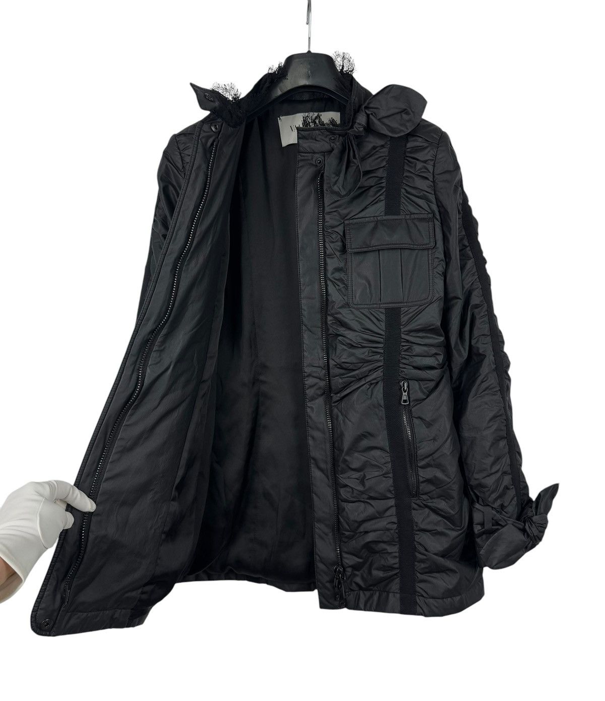 Valentino Valentino Bow Decor Zip Jacket Mesh Trim First Line size 6 Size M / US 6-8 / IT 42-44 - 16 Thumbnail