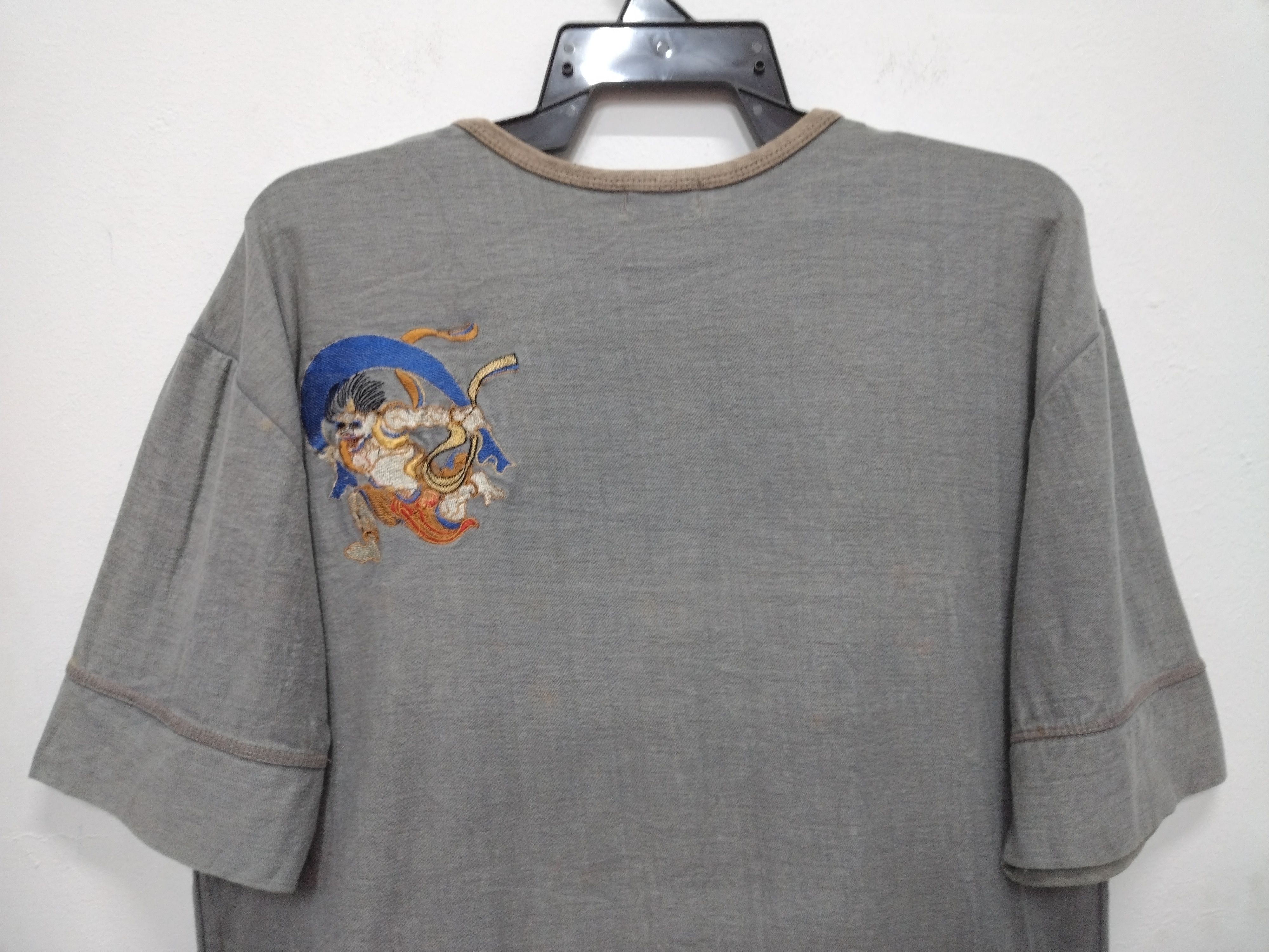 Japanese Brand RARE! Crazy Awesome Vintage God of wind JAPAN Rare Graphic Size US M / EU 48-50 / 2 - 8 Thumbnail