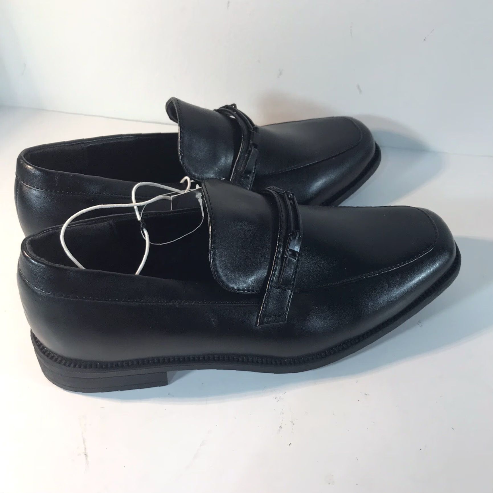 Perry Ellis Perry Ellis Jefrey Women's Loafers Size 4 Black Faux Leather Slip-On Flats Casual Business Size US 4 / IT 34 - 2 Thumbnail