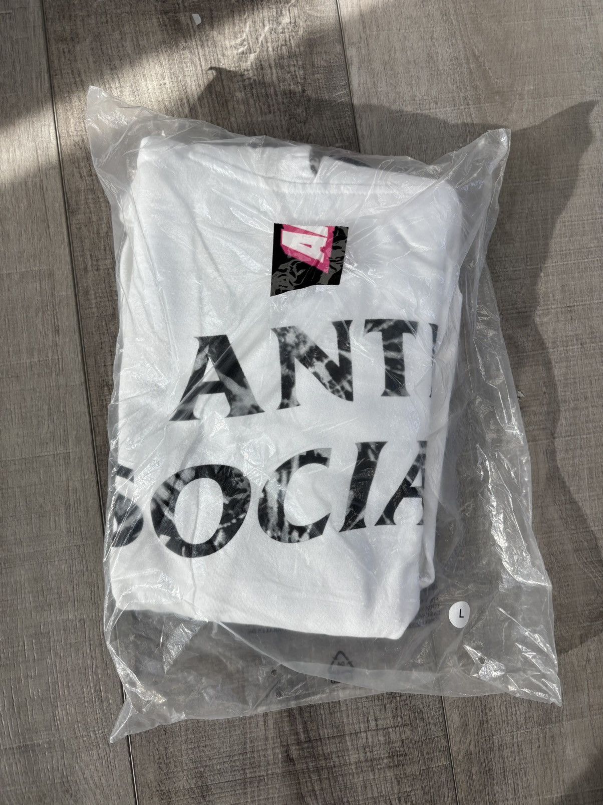 Anti Social Social Club Anti Social Social Club White Tie Dye Hoodie Large Size US L / EU 52-54 / 3 - 1 Thumbnail