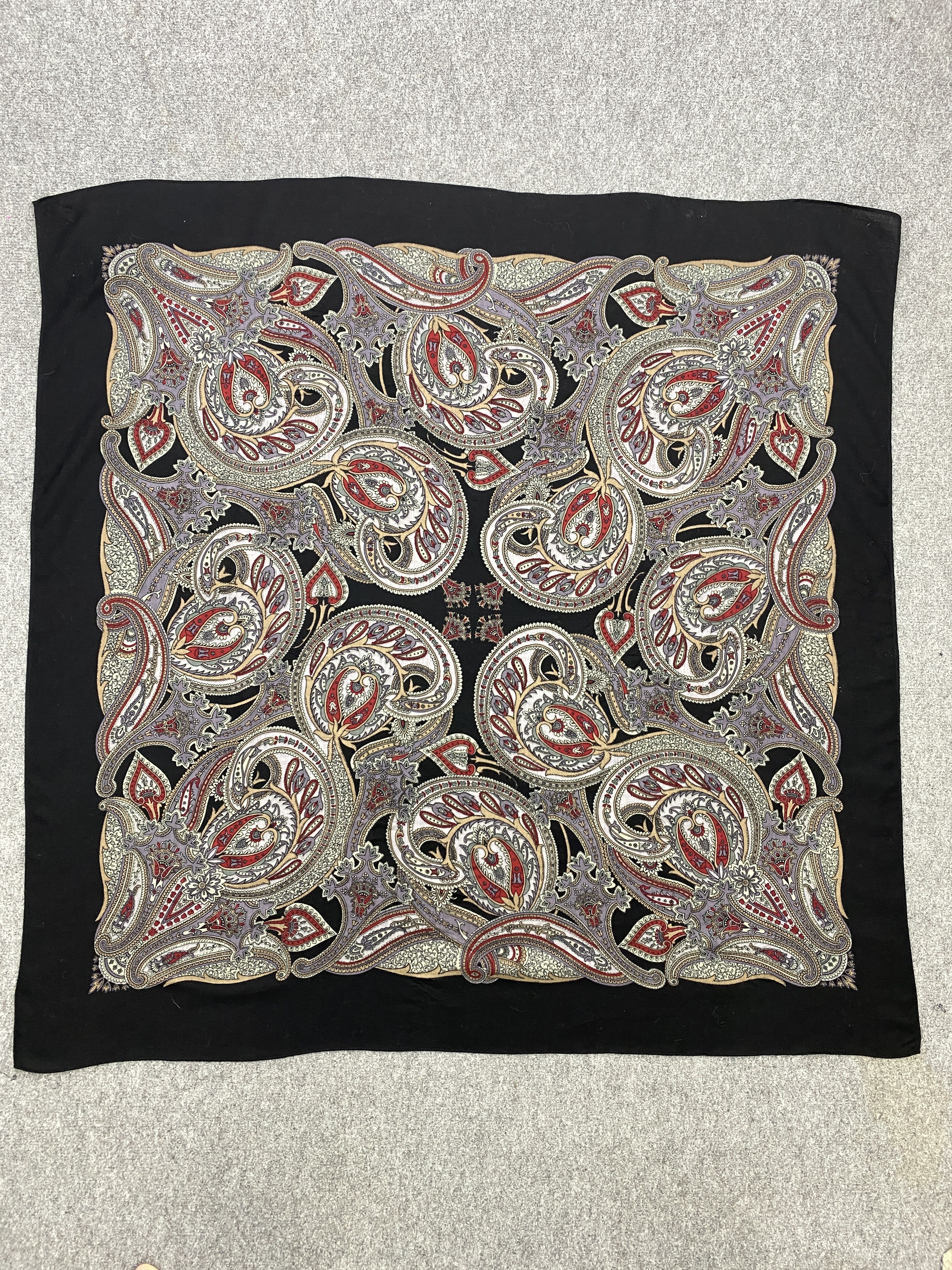 Japanese Brand Vintage Paisley Wool Shawl Babushka head Scarf SN0035 Size ONE SIZE - 3 Thumbnail
