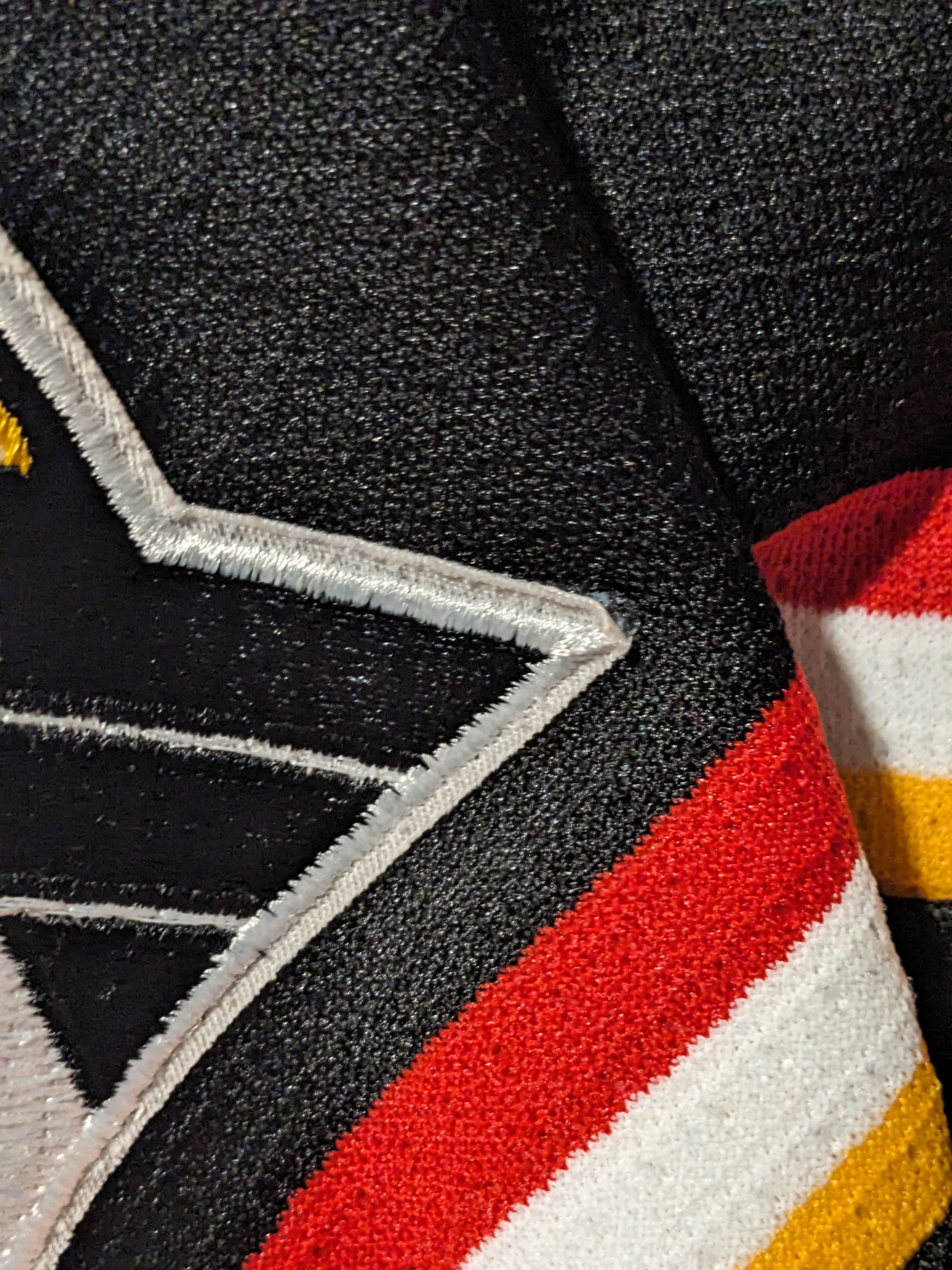 NHL × Vintage Vintage 90s Wilkes-Barre Penguins YOUTH Hockey Jersey Size US L / EU 52-54 / 3 - 5 Thumbnail