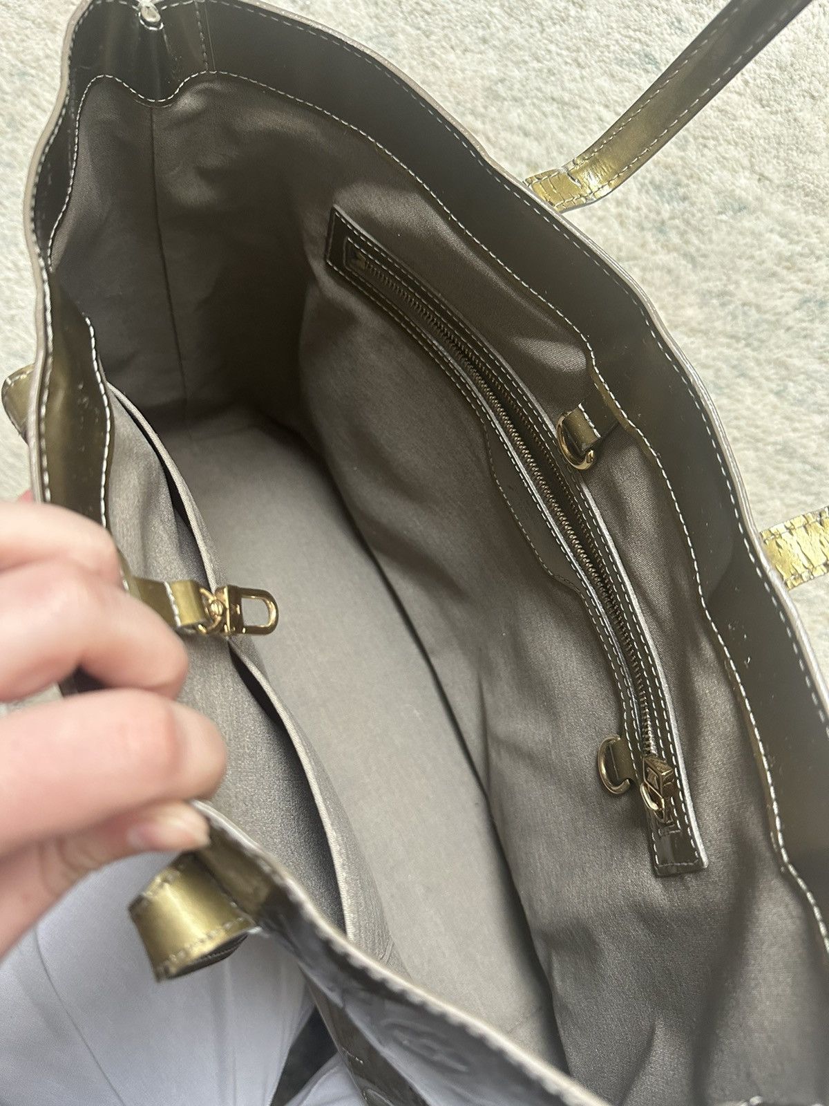 Vintage Louis Vuitton Monogram Vernis Wilshire GM Tote MM Khaki Size ONE SIZE - 6 Thumbnail