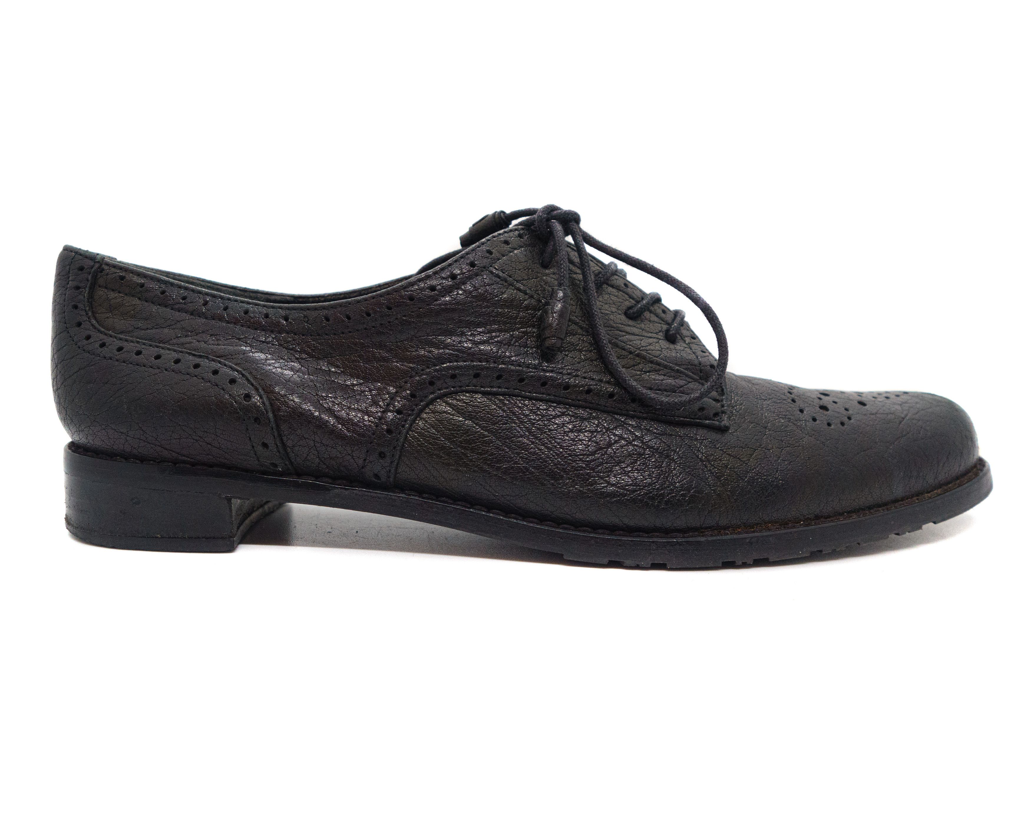 Stuart Weitzman Perforated Leather Derby Size US 7.5 / EU 40-41 - 2 Thumbnail